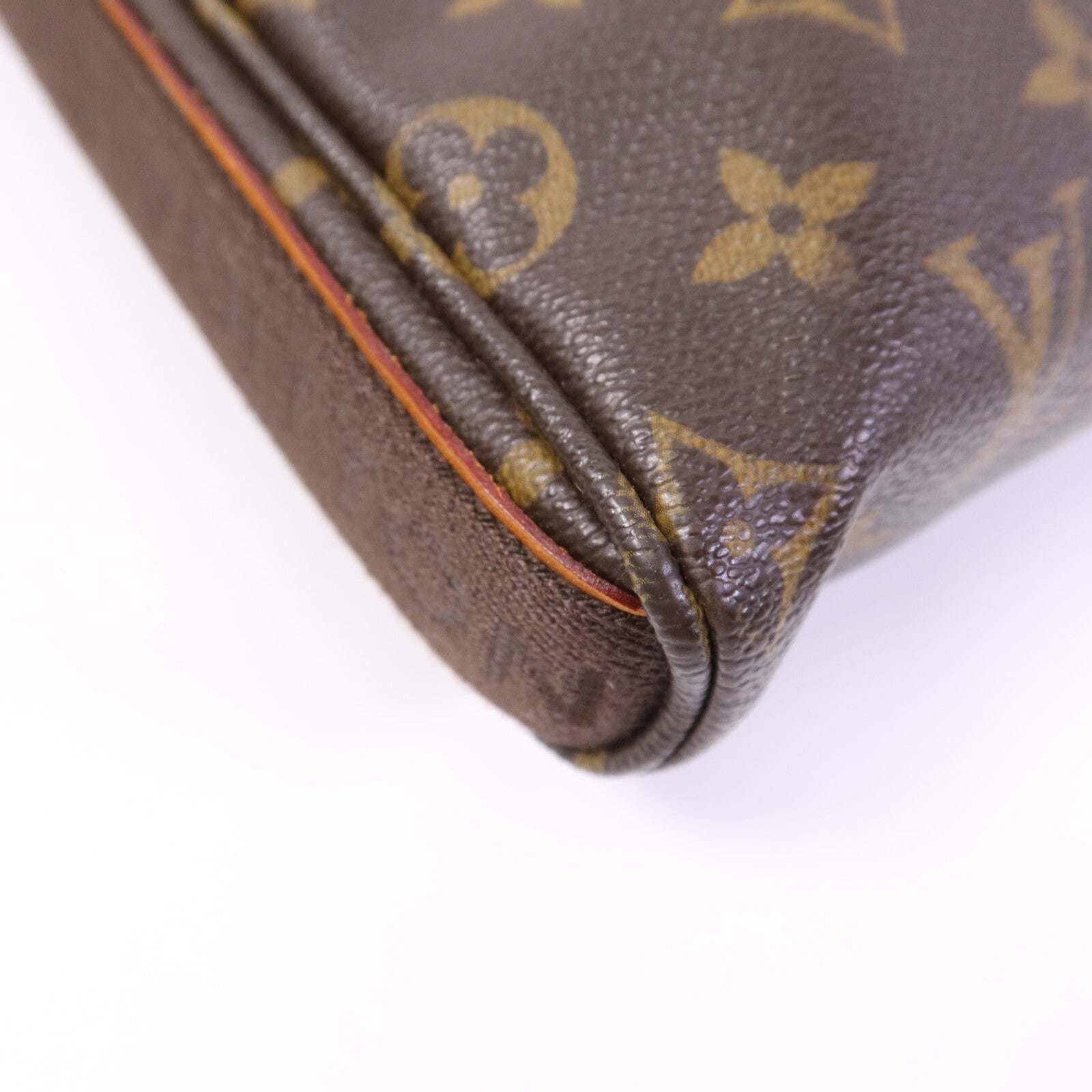 LOUIS VUITTON Monogram Trotteur Beaubourg金扣肩背袋