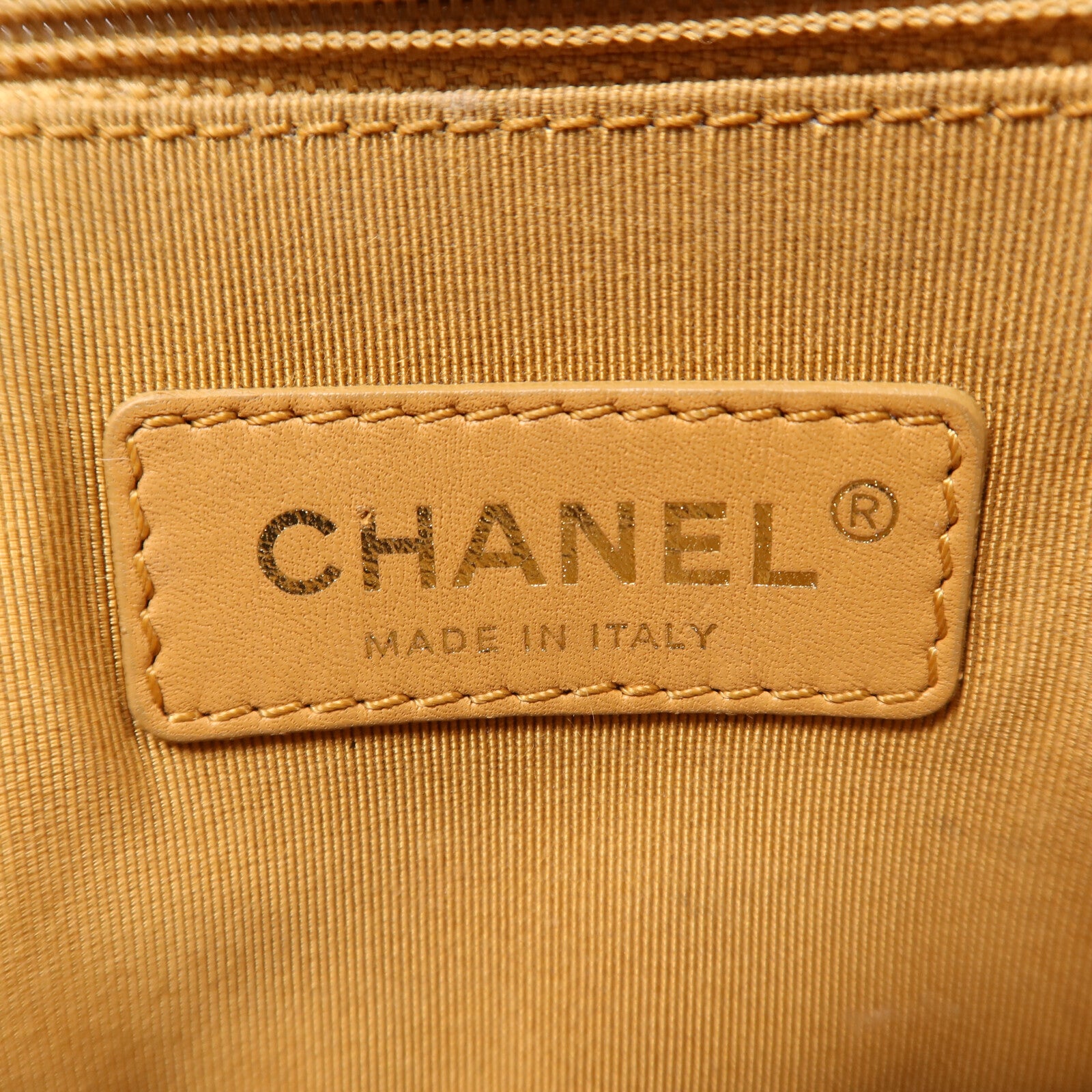 CHANEL 羊皮皮革Shoulder Bag金扣鏈帶肩背袋