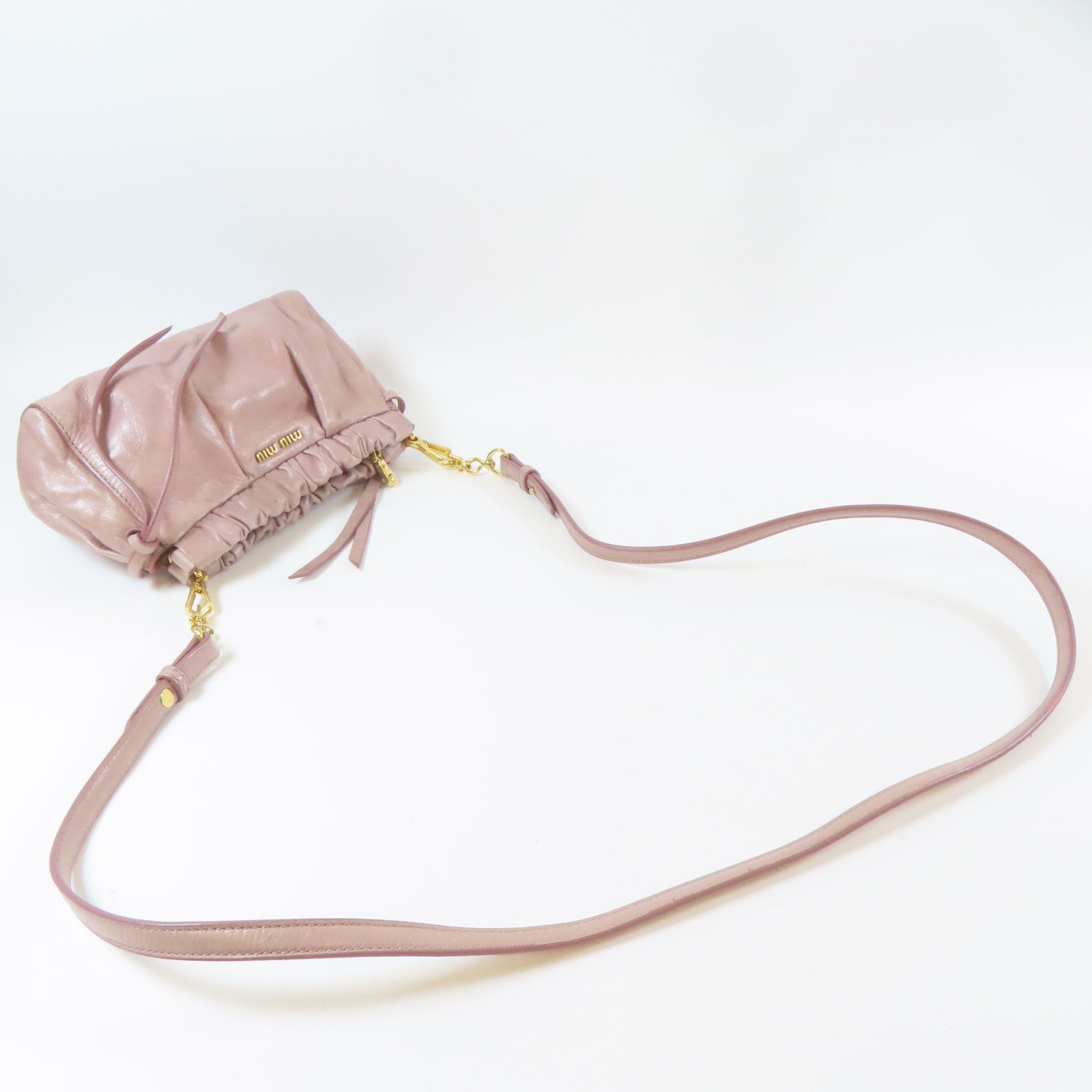 Miu Miu 牛皮皮革Shoulder Bag金扣肩背袋粉紅色