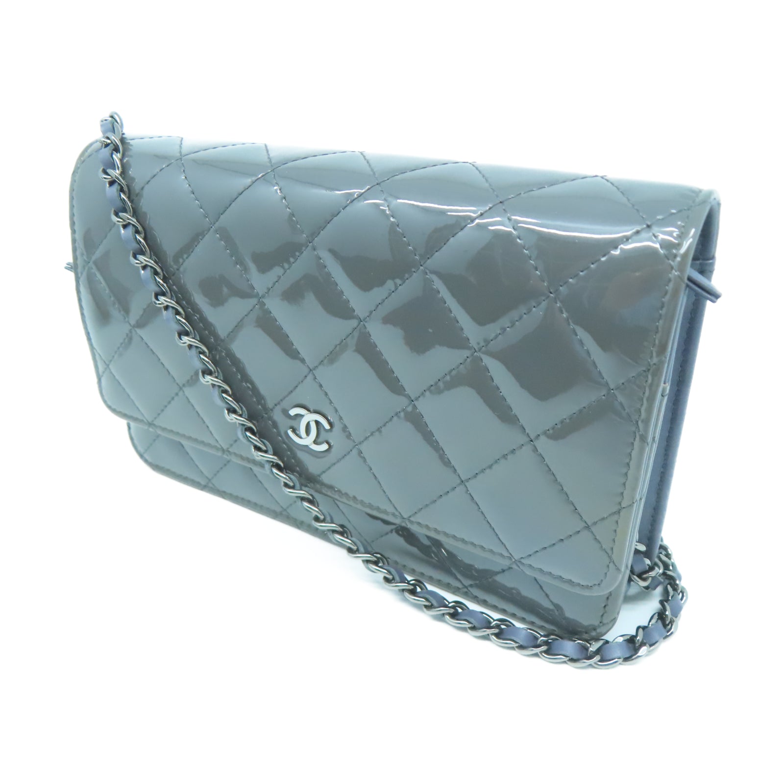 CHANEL 【激減優惠】菱格漆皮皮革Wallet On Chain銀扣鏈帶肩背袋灰色