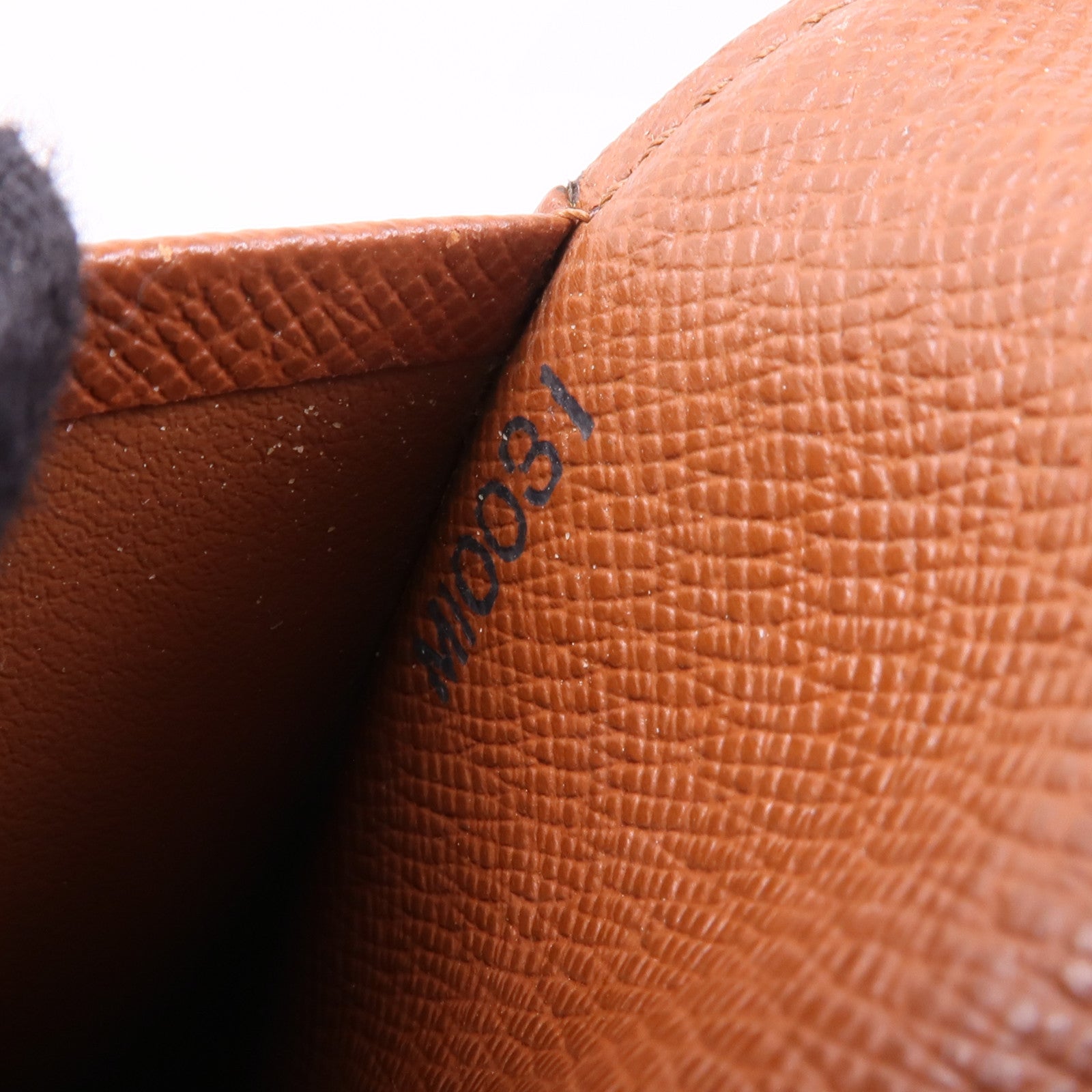 LOUIS VUITTON LV Passport Case M60178 Monogram Brown