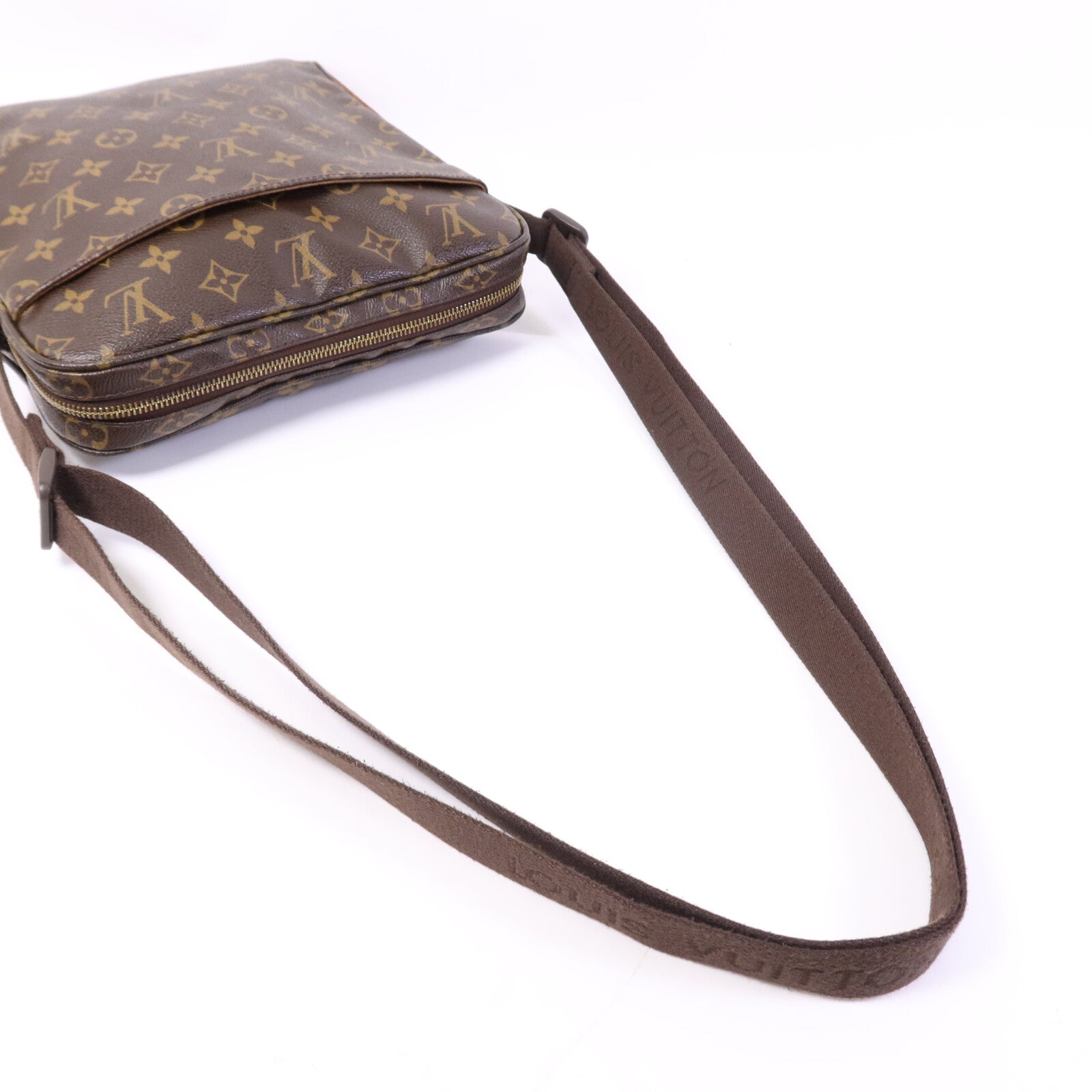 LOUIS VUITTON Monogram Trotteur Beaubourg金扣肩背袋