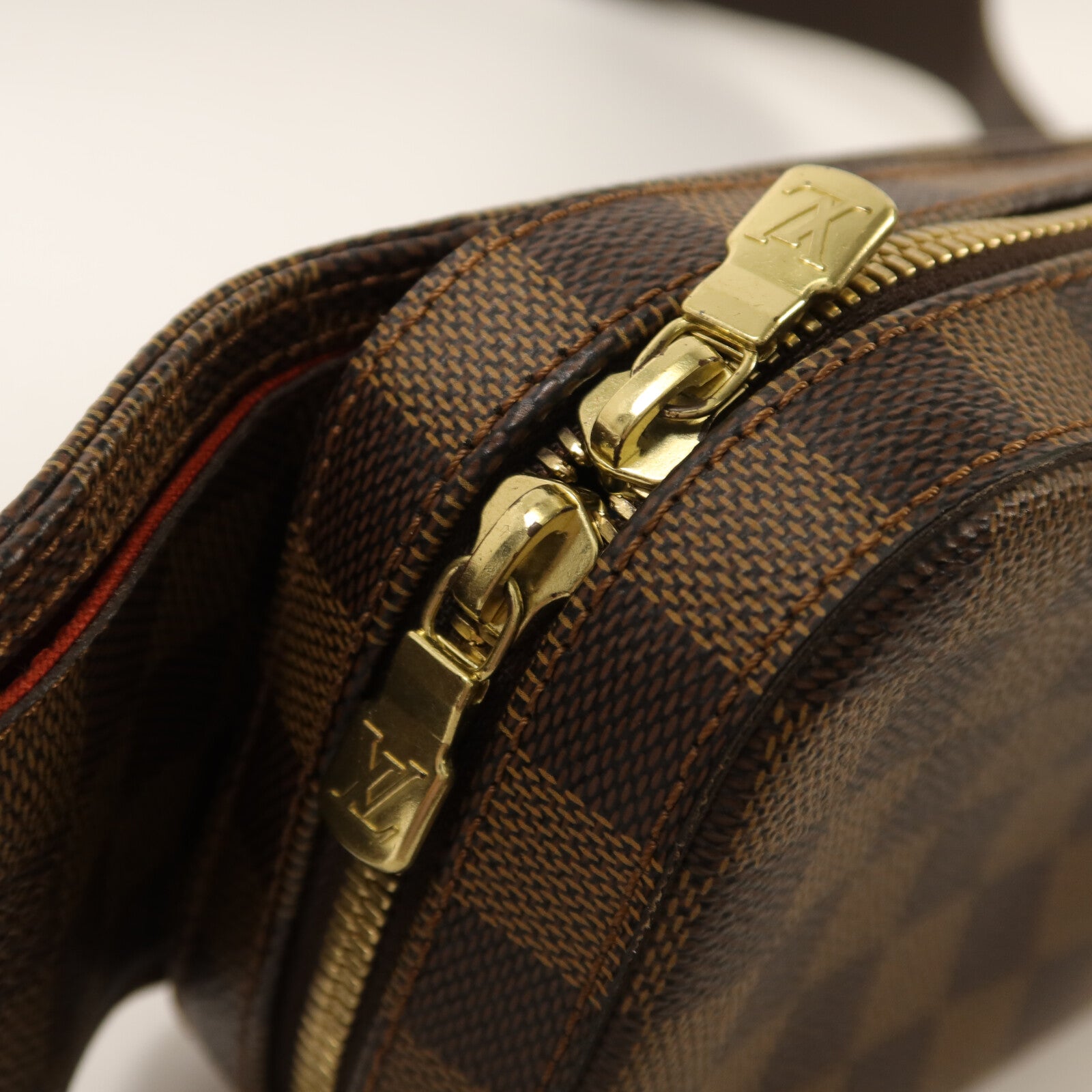 LOUIS VUITTON Damier Geronimos腰包