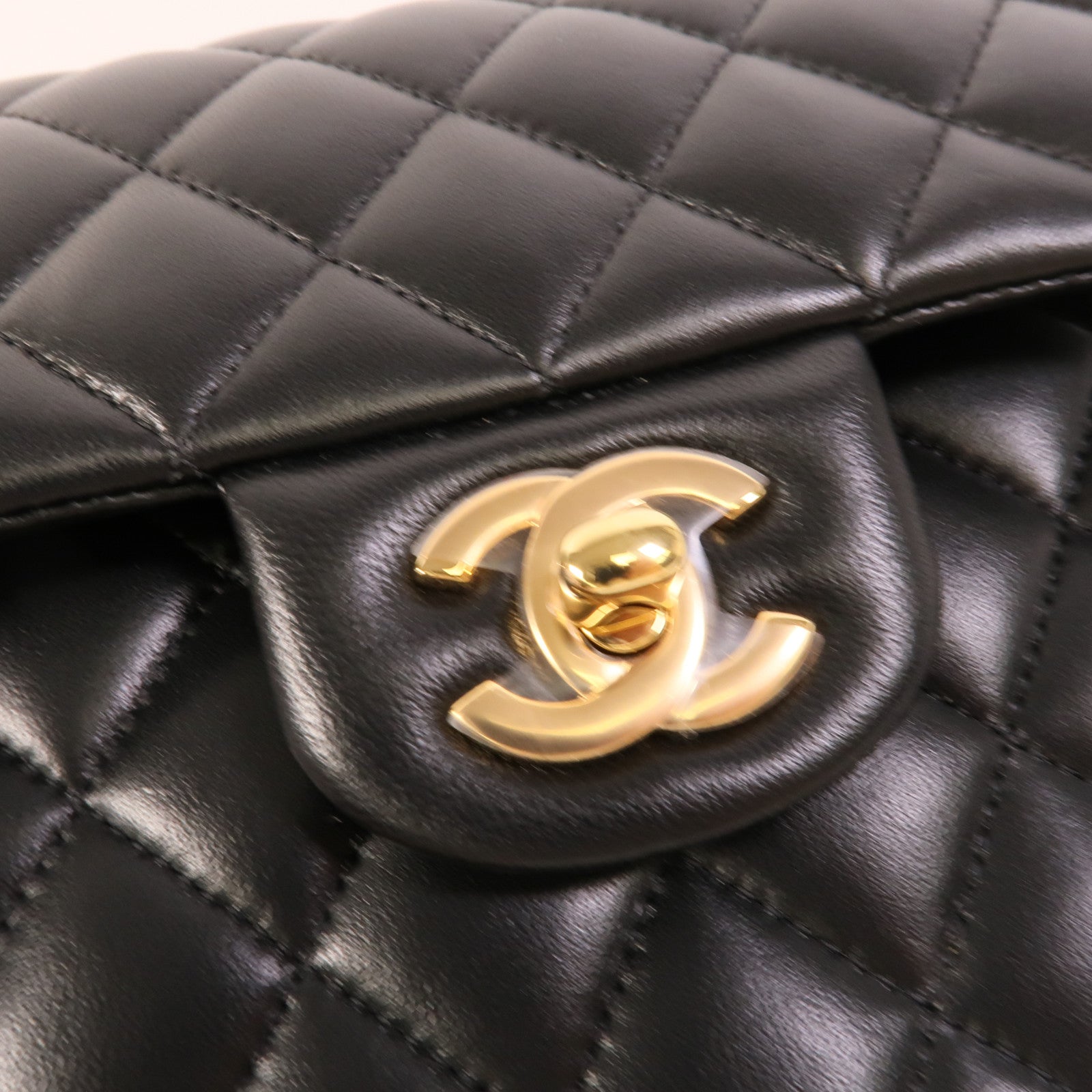 CHANEL 羊皮皮革Classic 23鏈帶肩背袋