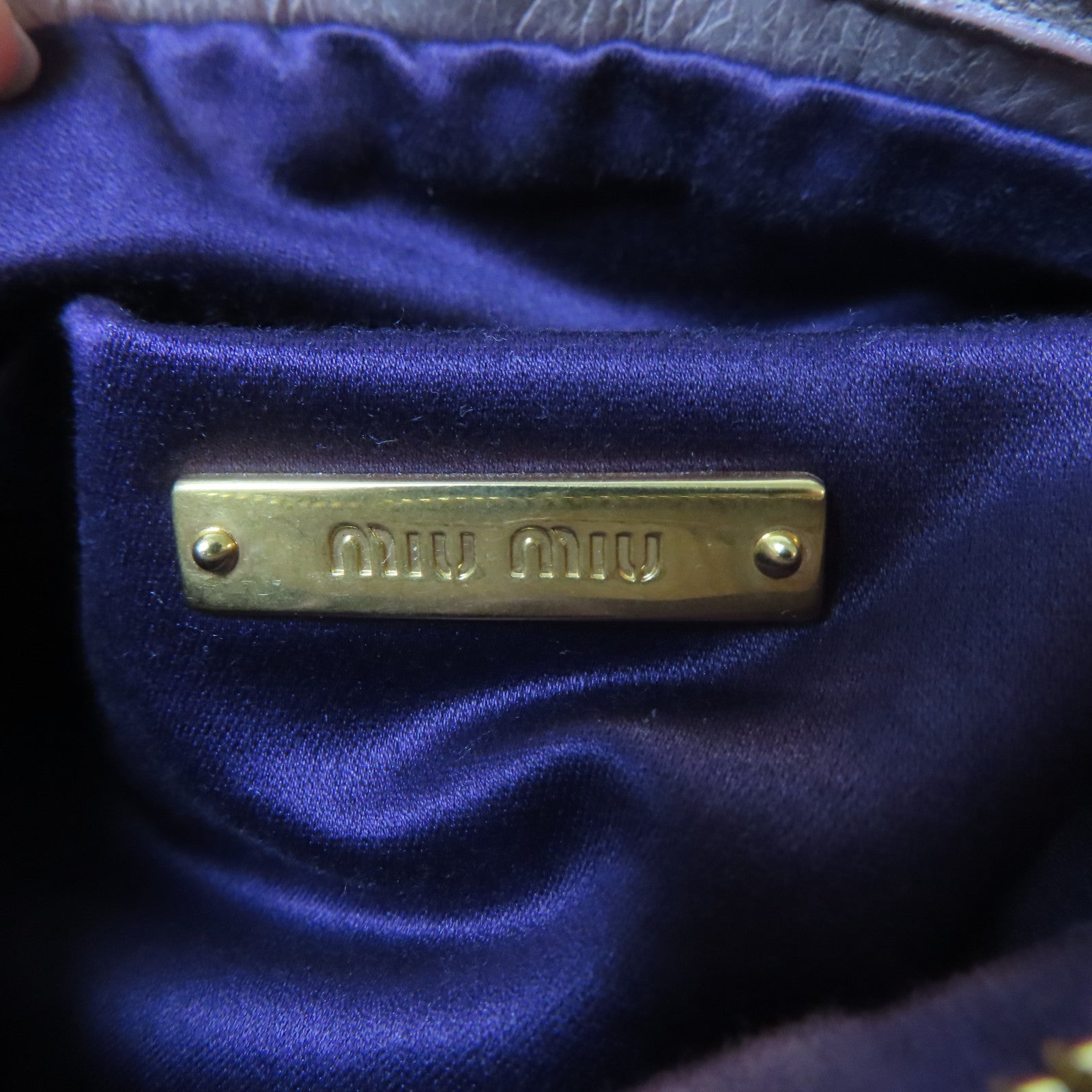 Miu Miu 牛皮皮革Shoulder Bag金扣肩背袋粉紅色