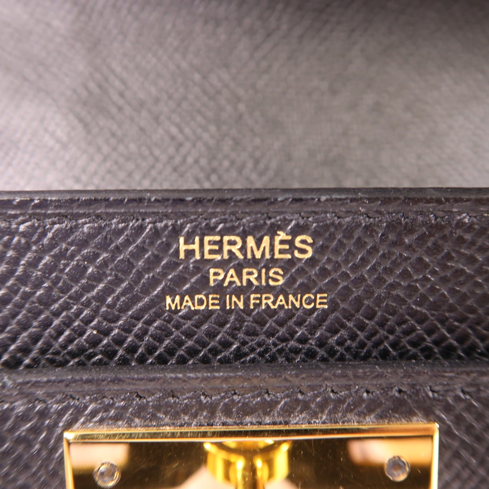 HERMES Epsom皮革Kelly Depeches 25金扣手拿包Noir