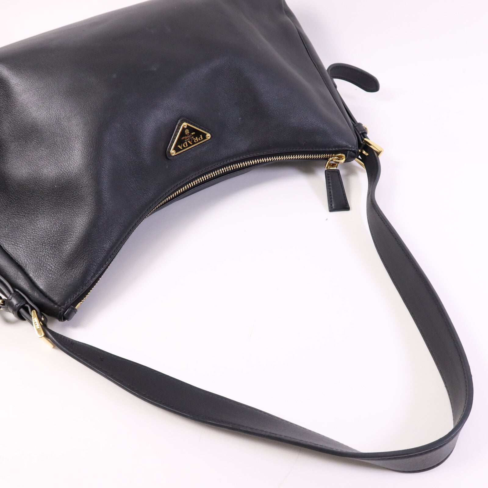 PRADA 【激減優惠】羊皮皮革Aimee金扣肩背袋
