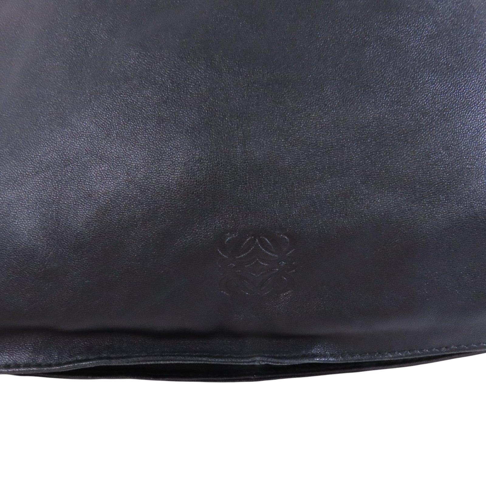 LOEWE 羊皮皮革Shoulder Bag金扣肩背袋