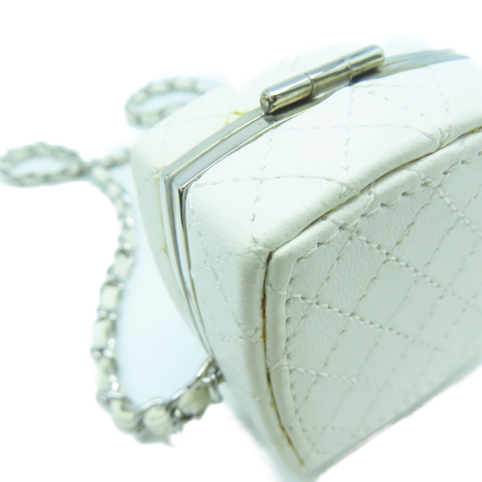 CHANEL 【激減優惠】菱格牛皮皮革Acc Chain Case銀扣白色