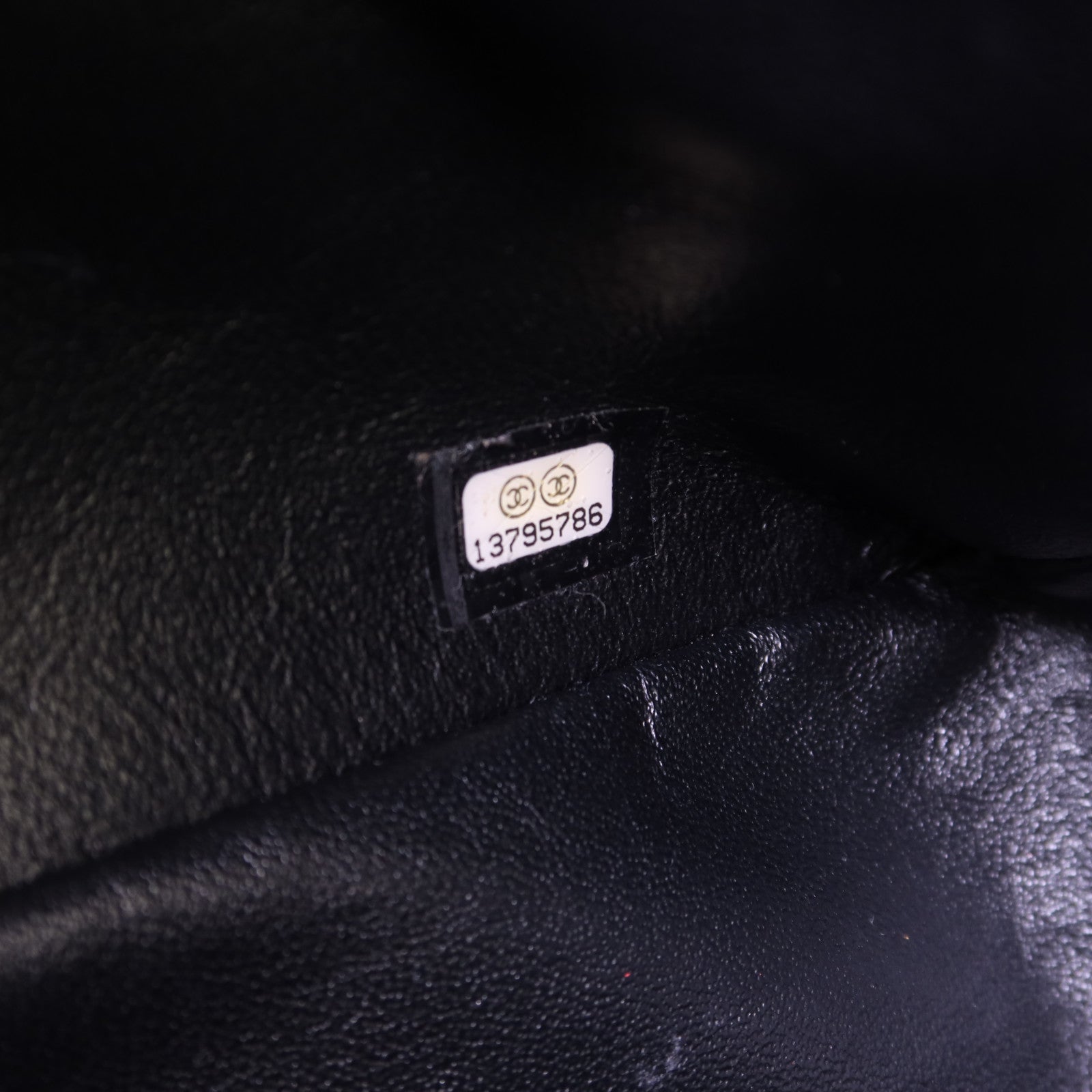 CHANEL 牛皮皮革Maxi Classic銀扣鏈帶肩背袋