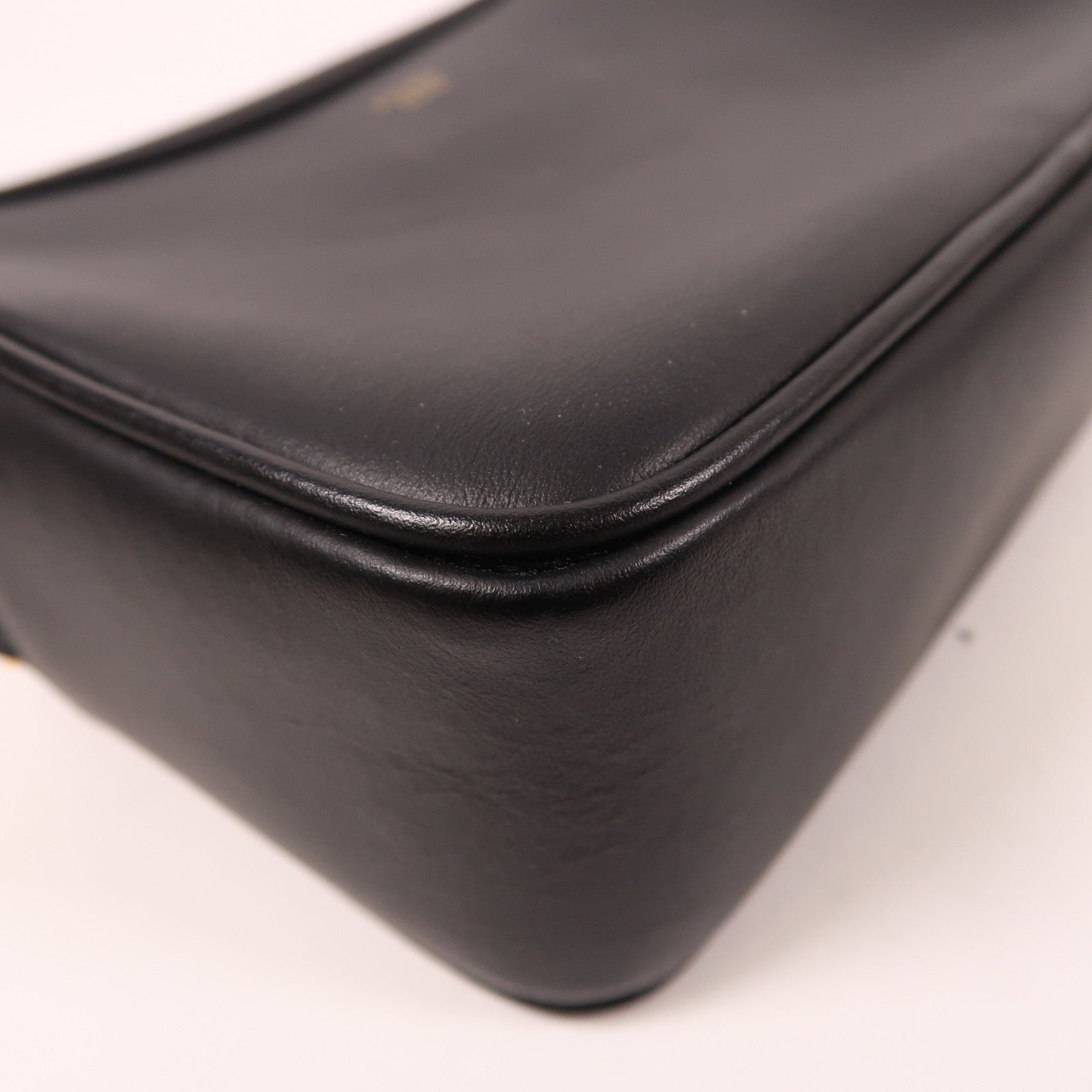 FENDI 皮革Shoulder Bag金扣肩背袋棕色/黑色