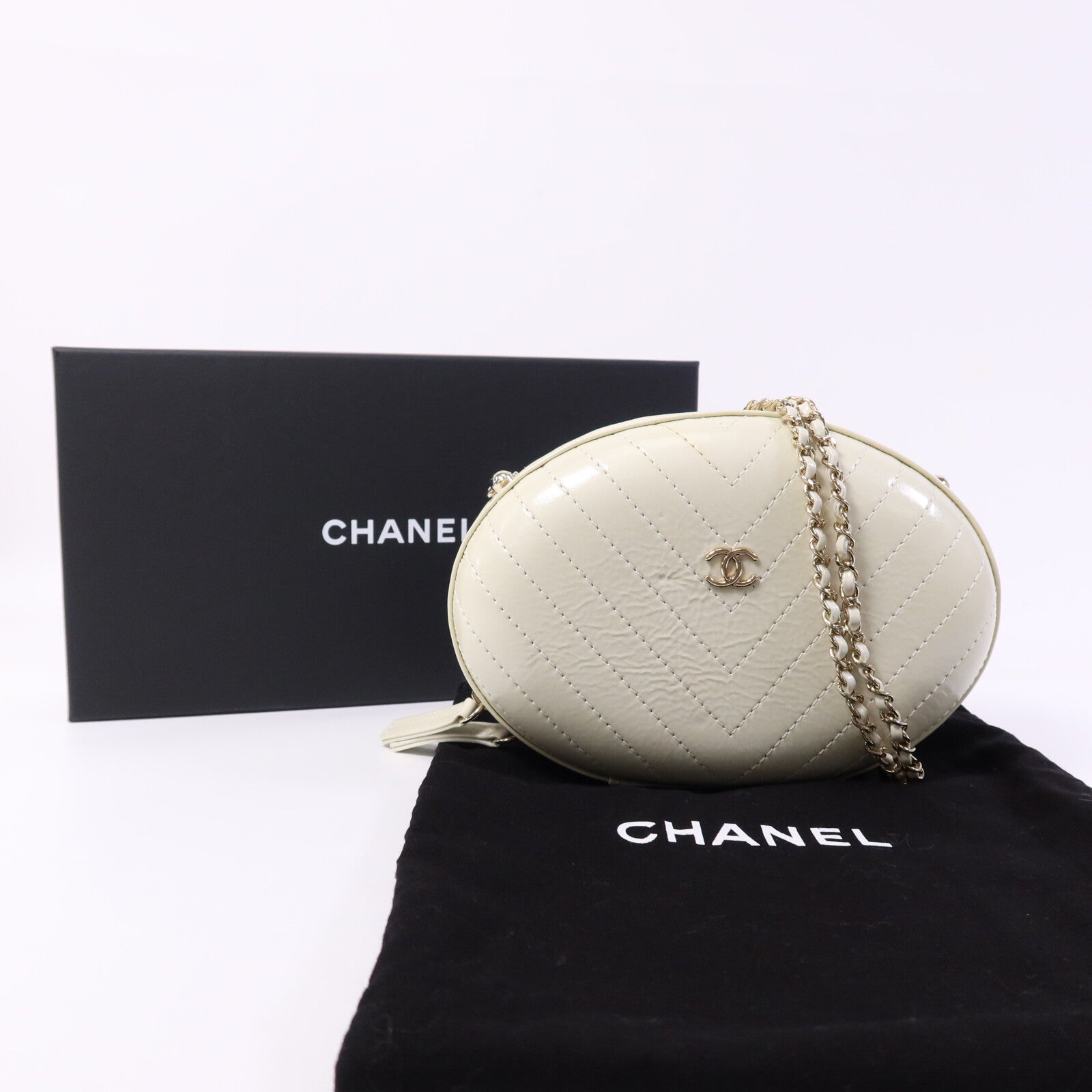 CHANEL 牛皮皮革La Pausa Evening Bag金扣鏈帶肩背袋