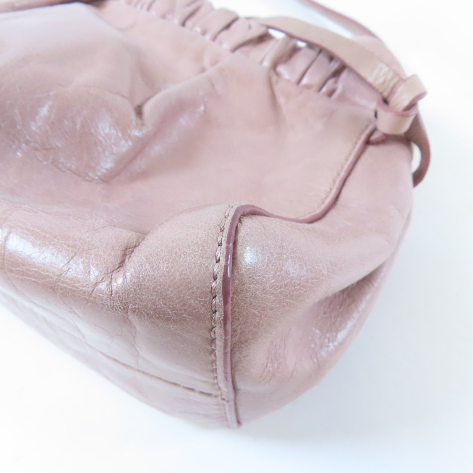 Miu Miu 牛皮皮革Shoulder Bag金扣肩背袋粉紅色