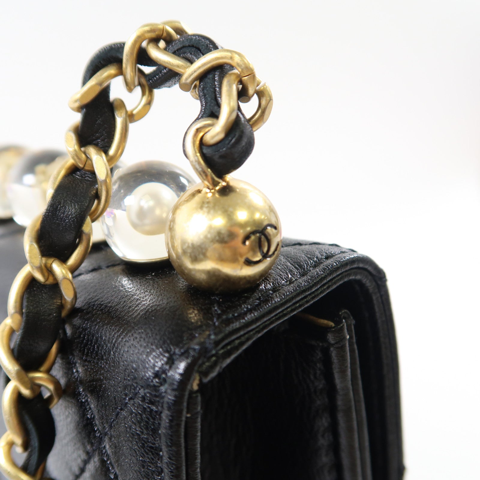 CHANEL【激減優惠】 羊皮皮革Matelasse Pearl Chain Bag金扣鏈帶肩背袋黑色