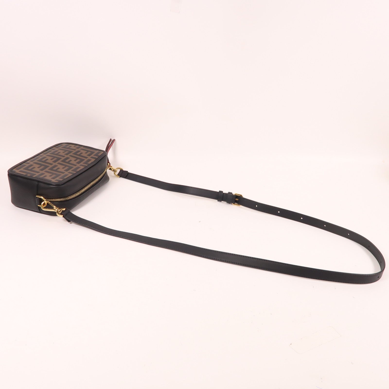 FENDI 皮革Shoulder Bag金扣肩背袋棕色/黑色