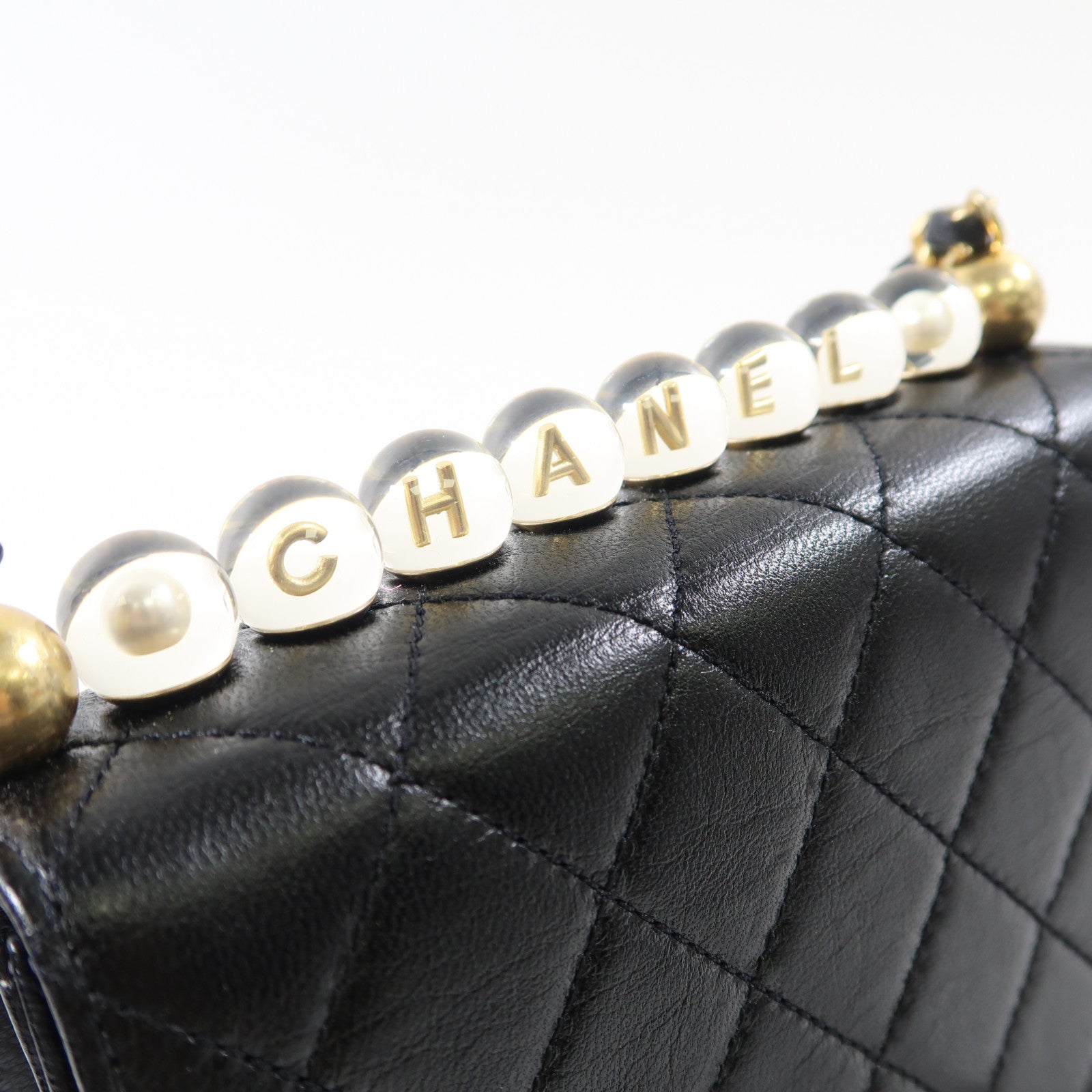 CHANEL【激減優惠】 羊皮皮革Matelasse Pearl Chain Bag金扣鏈帶肩背袋黑色