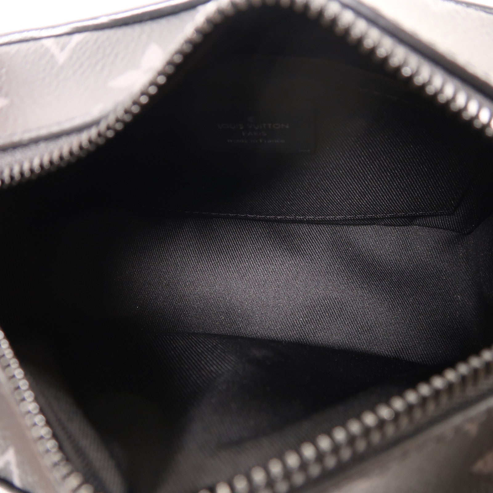 LOUIS VUITTON Monogram Eclipse Mini Soft Trunk肩背袋