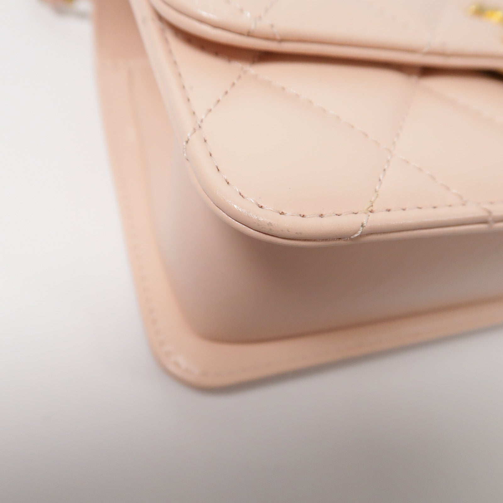 CHANEL 牛皮皮革Mini Flap Bag鏈帶肩背袋