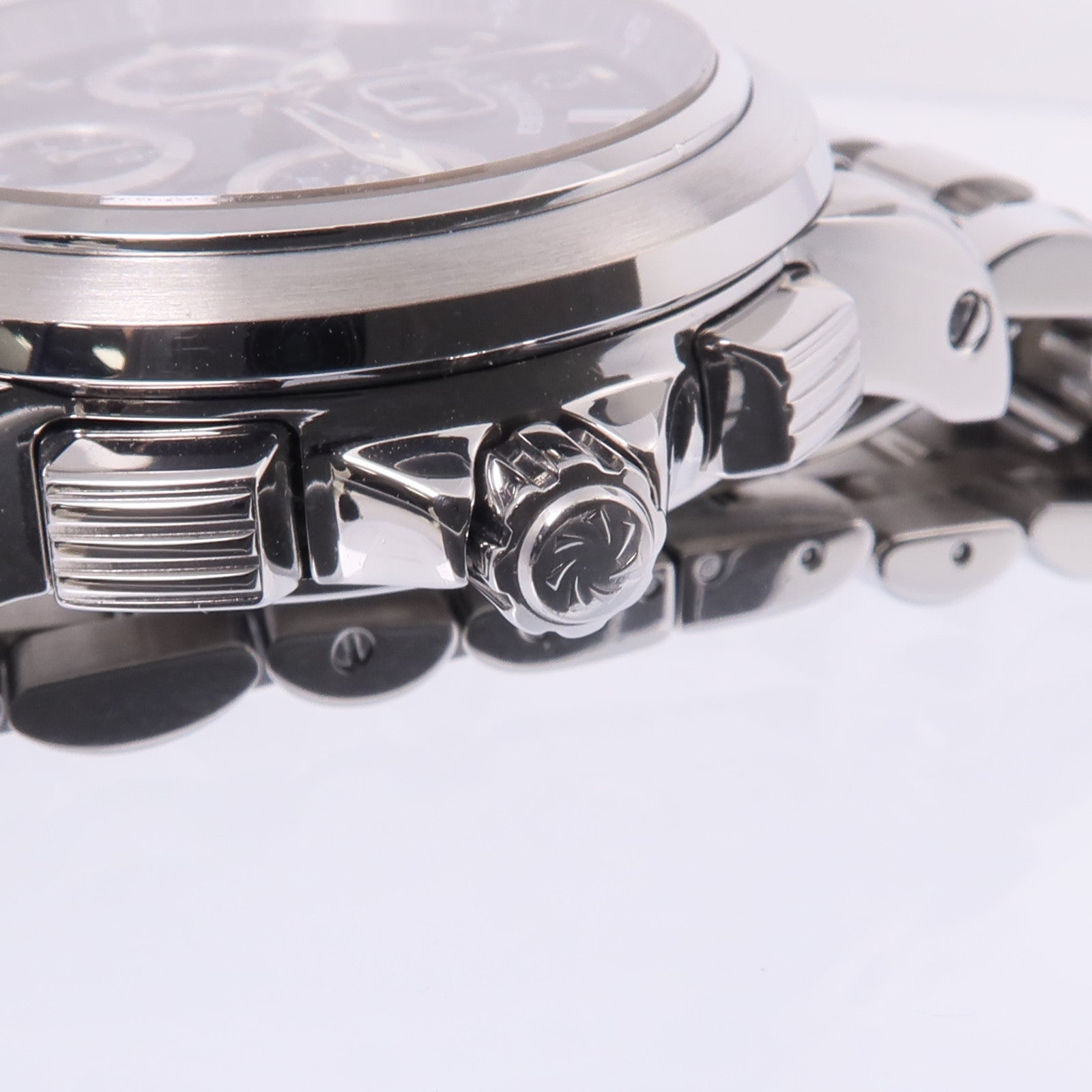 SELECTION Carl F. Bucherer Patravi Chronograph Big Date 4500.620