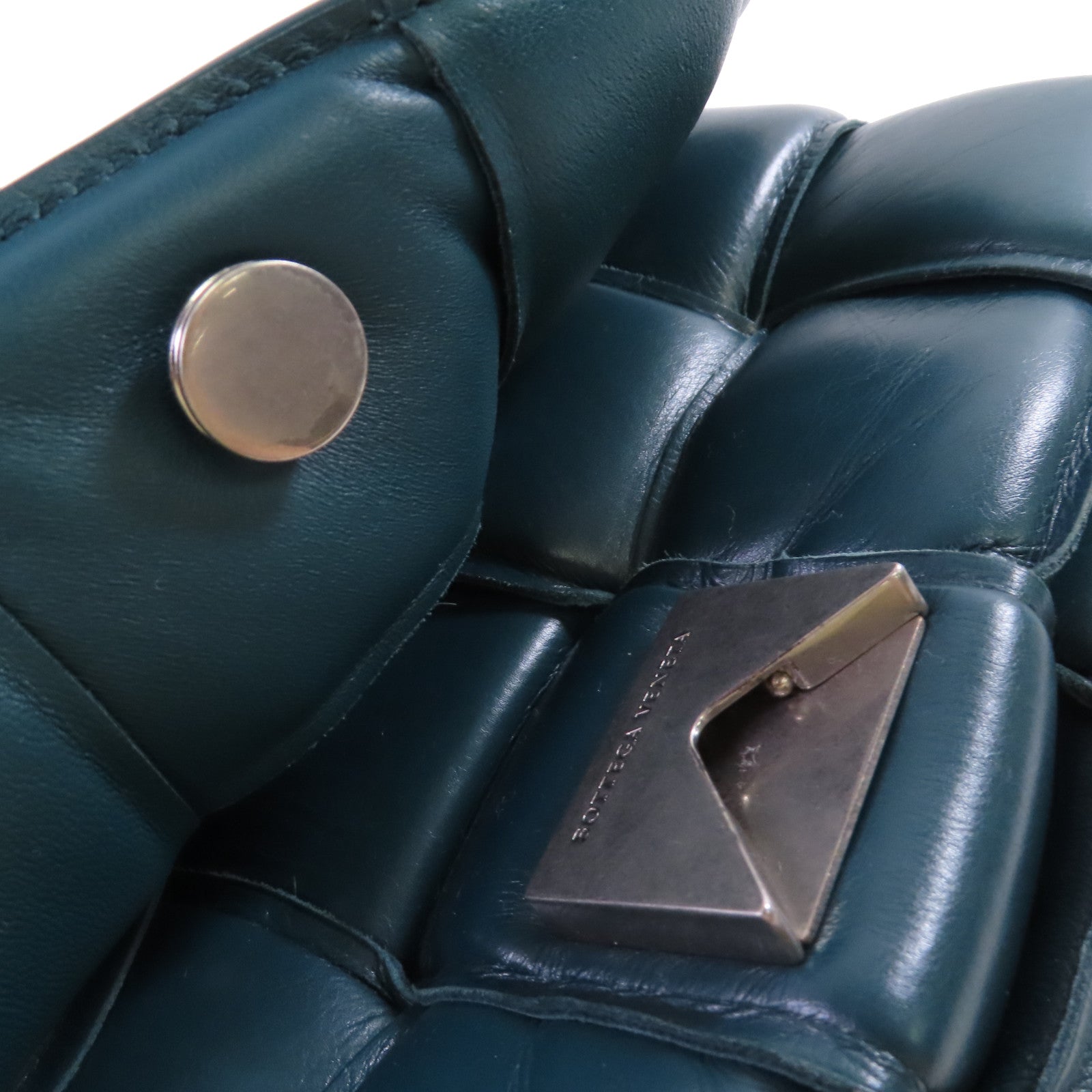 BOTTEGA VENETA 羊皮皮革Padded Cassette Shoulder Bag金扣肩背袋綠色