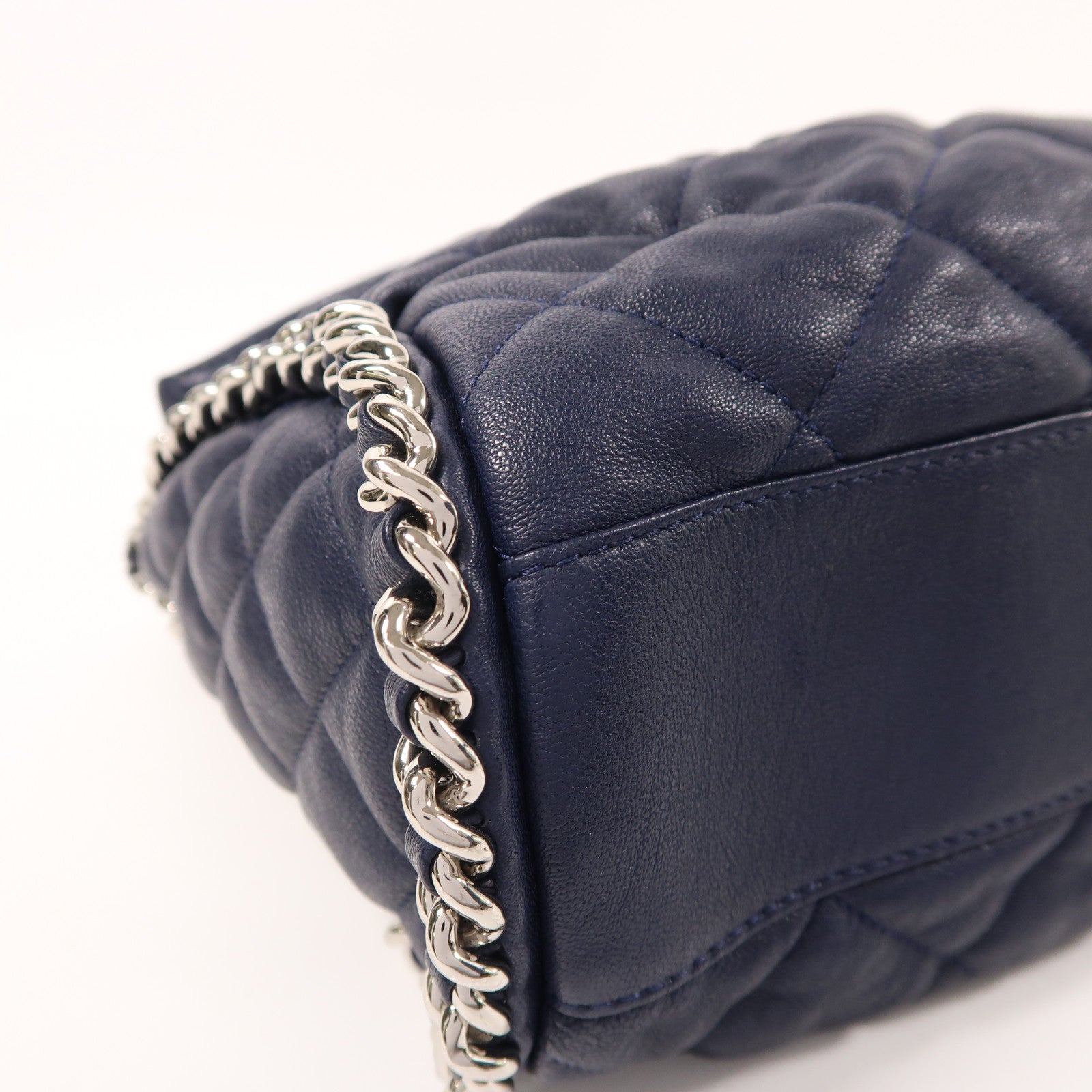 CHANEL 牛皮皮革Chain Shoulder銀扣鏈帶肩背袋