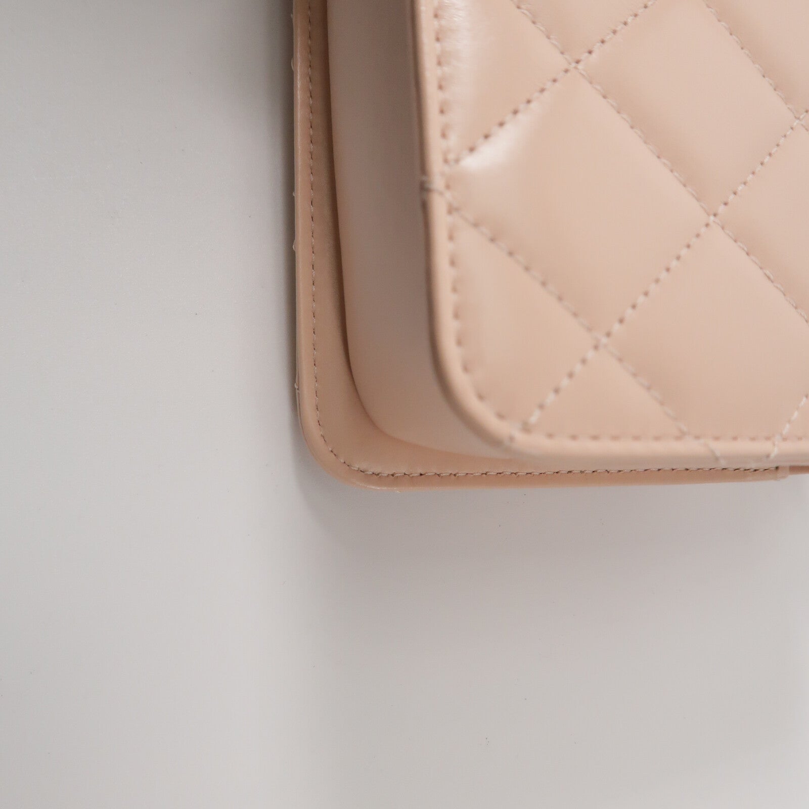 CHANEL 牛皮皮革Mini Flap Bag鏈帶肩背袋