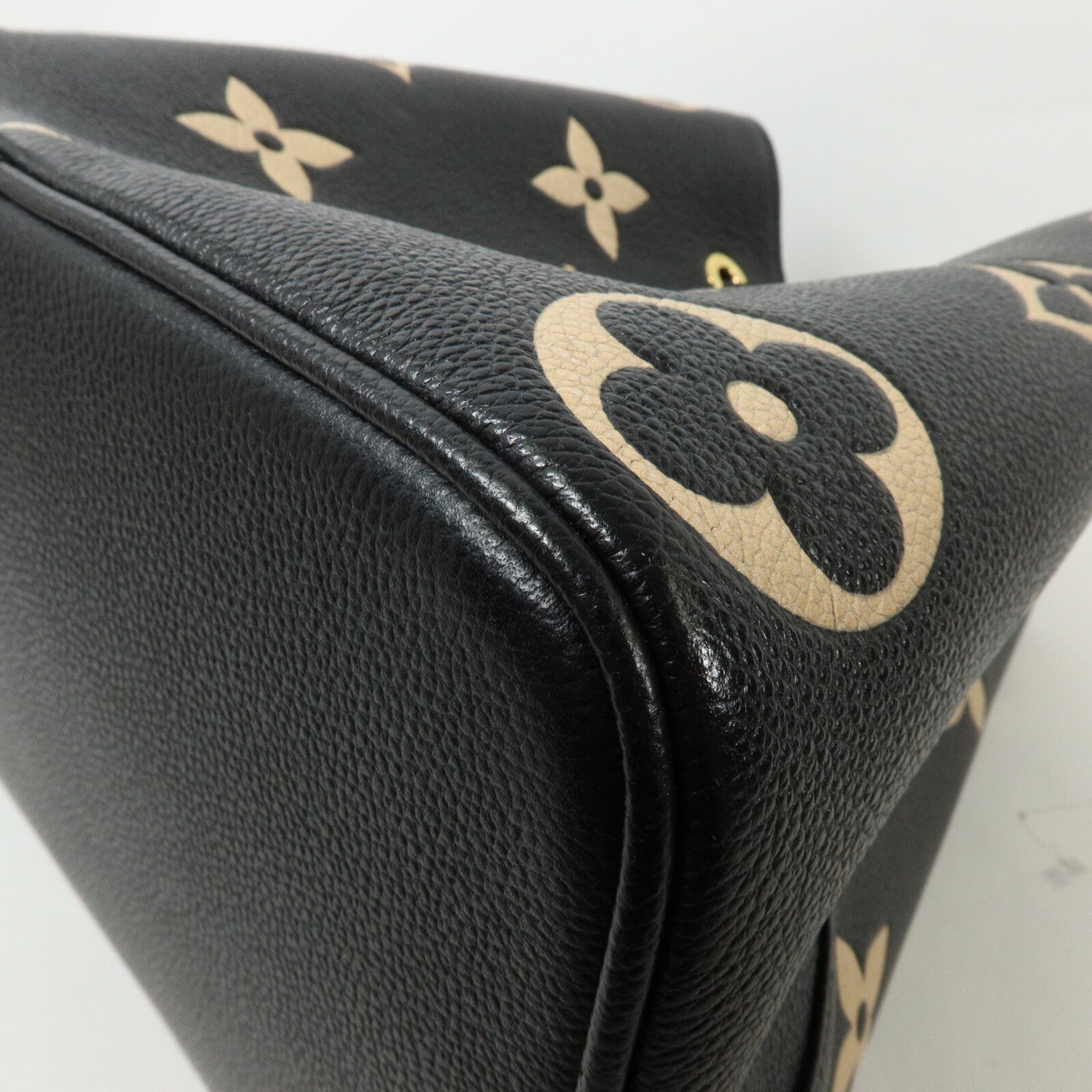 LOUIS VUITTON Monogram Empreinte Bicolor Neo Noe MM手挽肩背兩用袋