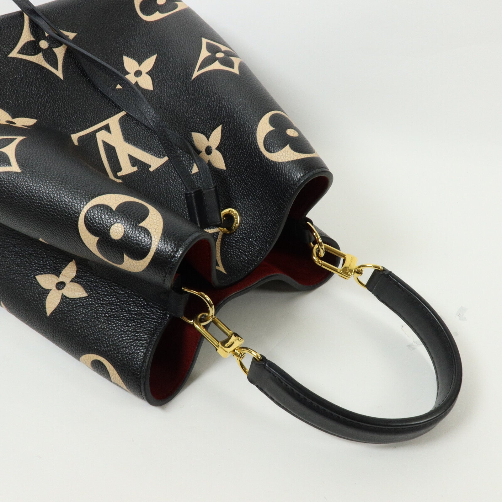 LOUIS VUITTON Monogram Empreinte Bicolor Neo Noe MM手挽肩背兩用袋
