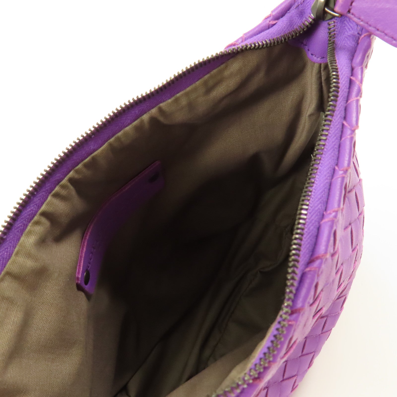 BOTTEGA VENETA 牛皮皮革Shoulder Bag黑扣肩背袋