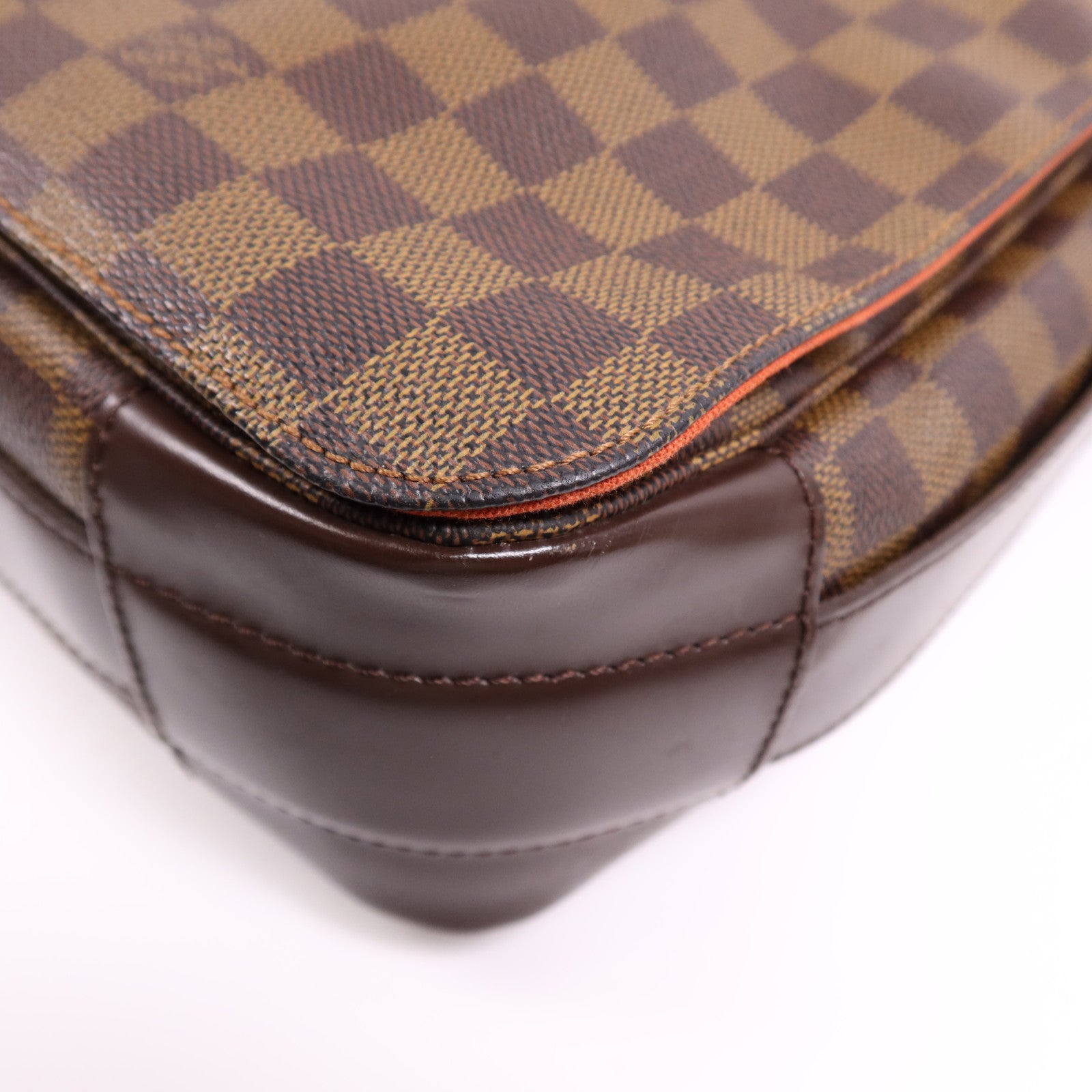 LOUIS VUITTON Damier Bastille金扣肩背袋