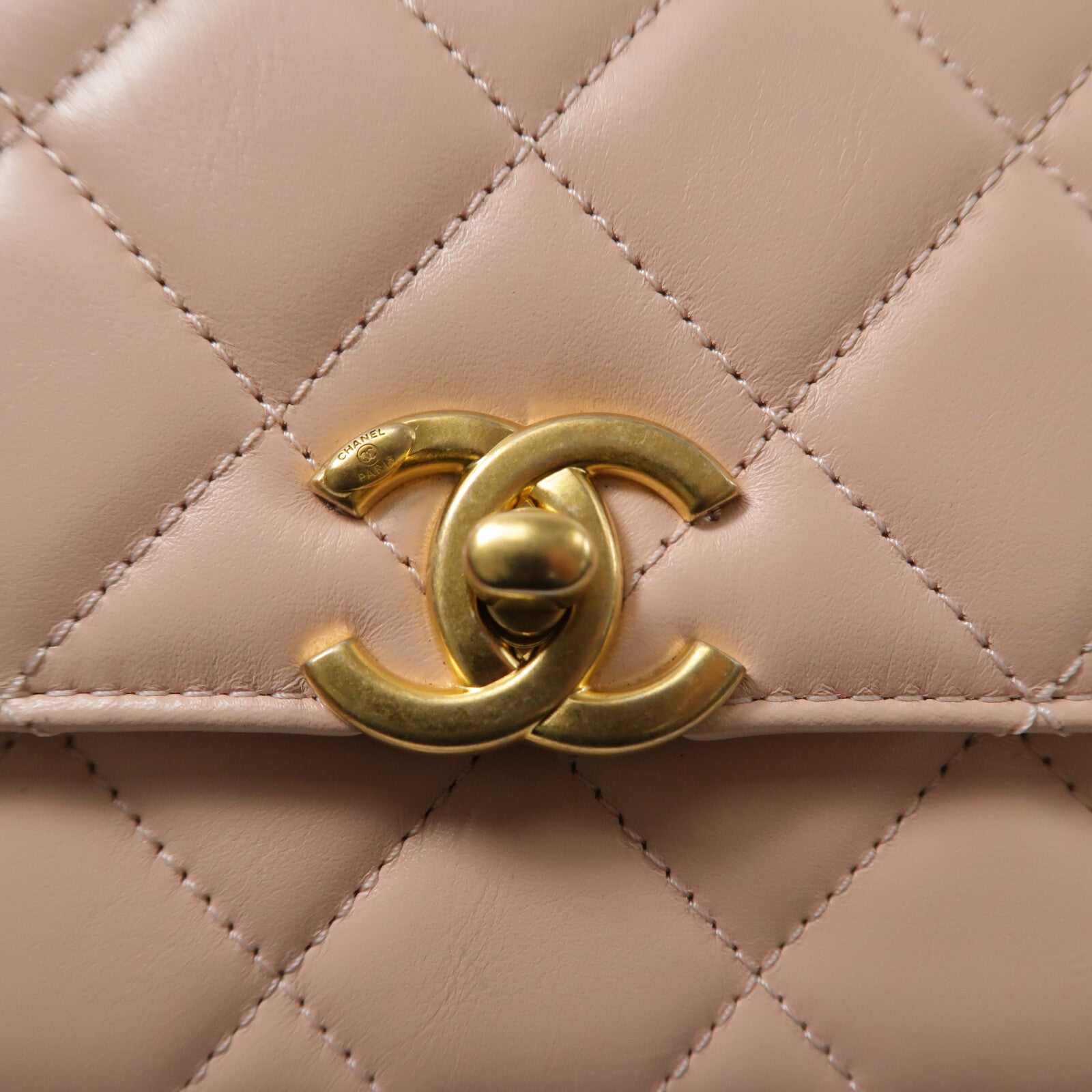 CHANEL 牛皮皮革Mini Flap Bag鏈帶肩背袋