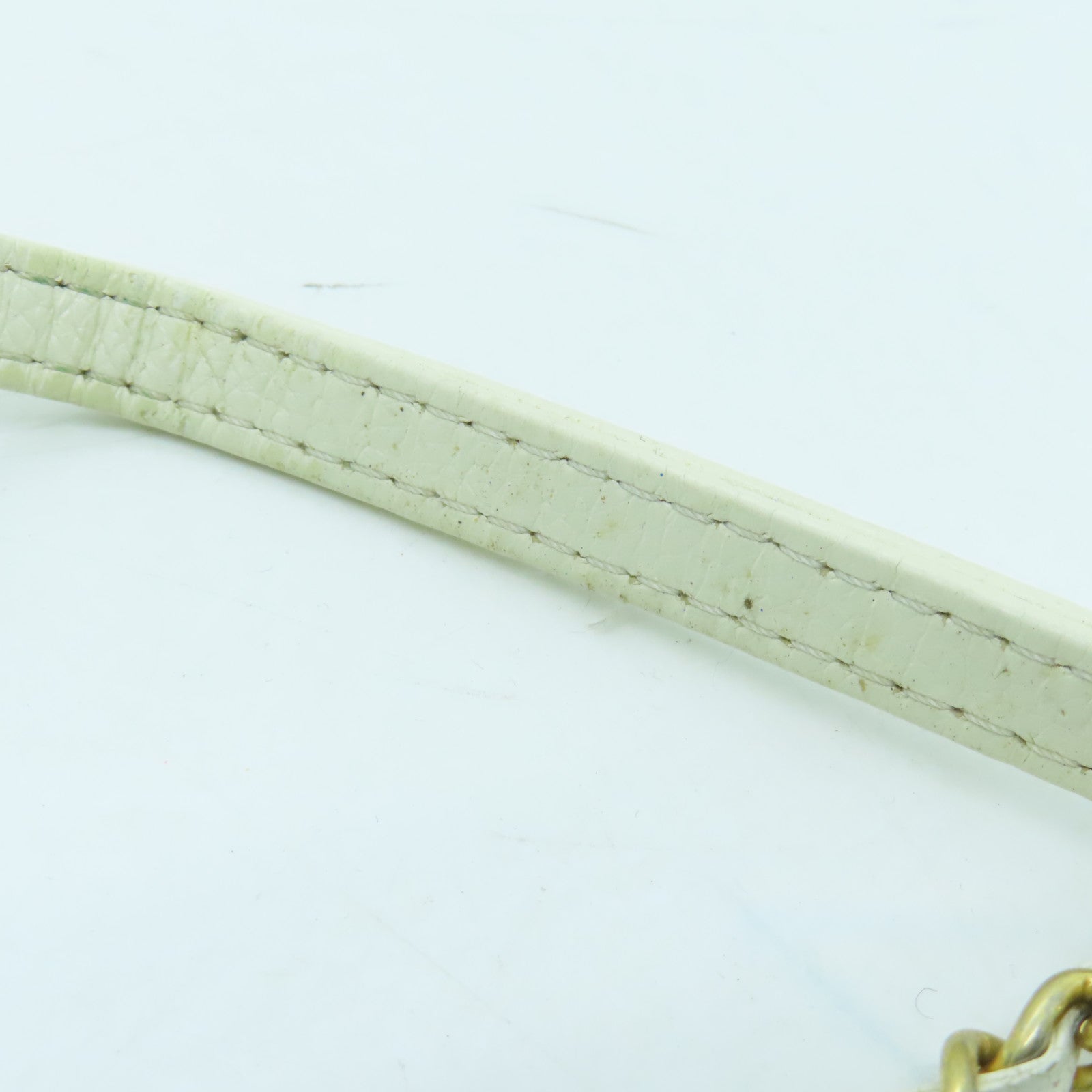 CHANEL diamond leather Chain Shoulder Bag gold buckle / silver buckle chain shoulder bag black / white