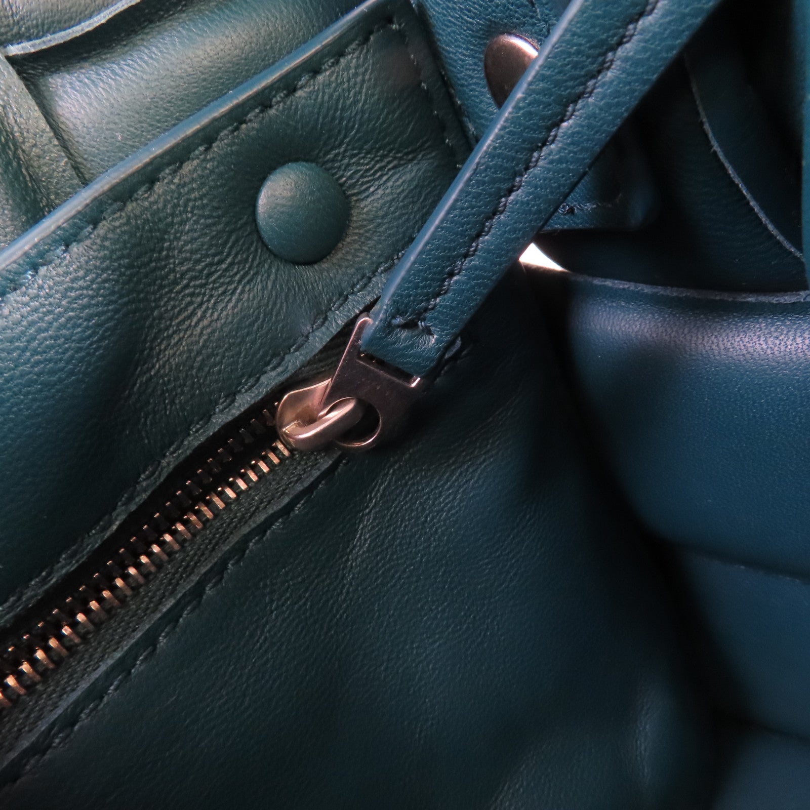 BOTTEGA VENETA 羊皮皮革Padded Cassette Shoulder Bag金扣肩背袋綠色