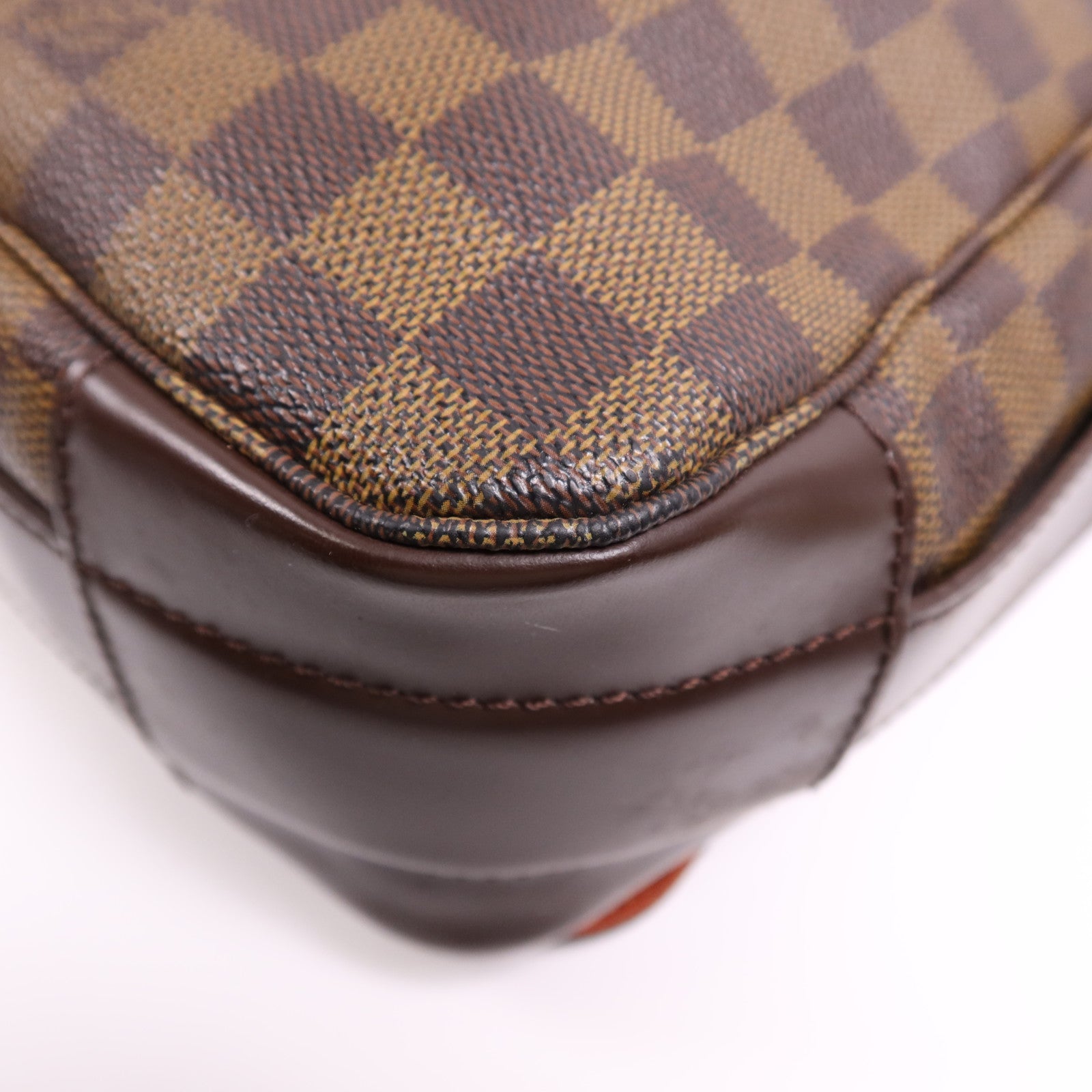 LOUIS VUITTON Damier Bastille金扣肩背袋