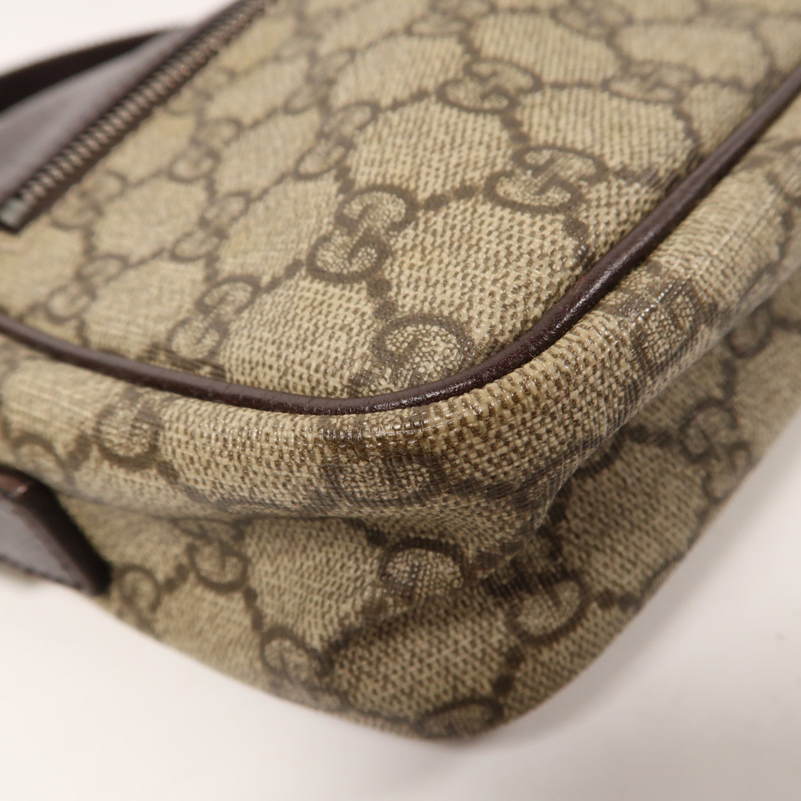 GUCCI 塗層帆布Supreme Crossbody Shoulder Bag銀扣肩背袋啡色