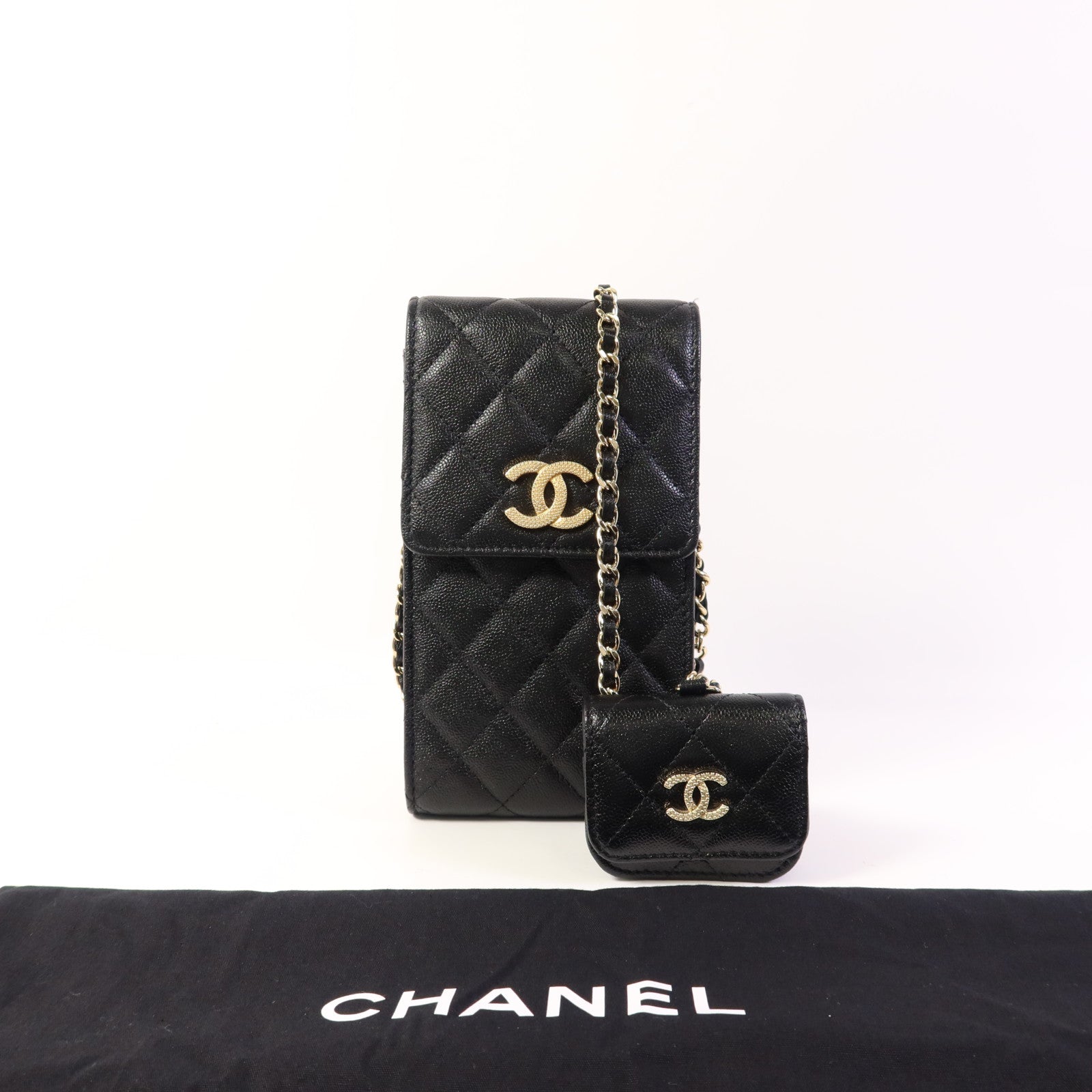 CHANEL 牛皮皮革Phone and Airpods Case金扣手機袋