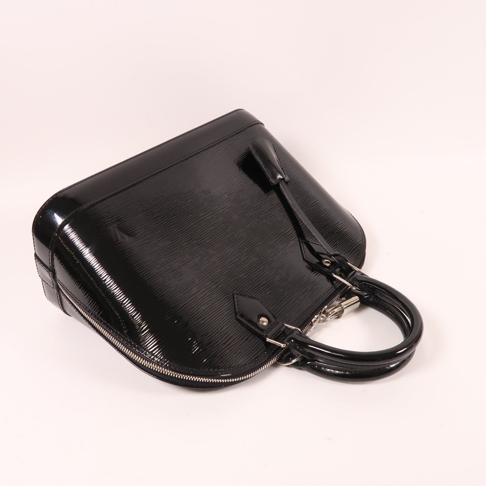 LOUIS VUITTON Epi Electric Alma PM銀扣手挽袋黑色