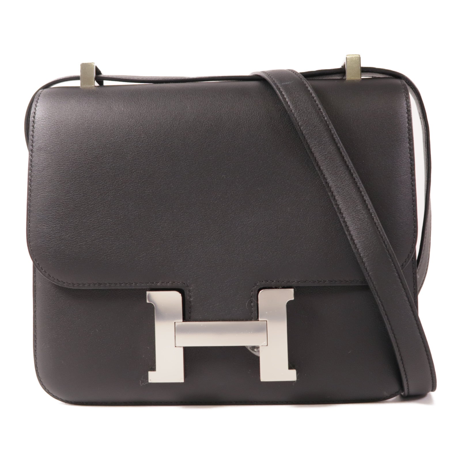 HERMES Swift皮革Constance 24銀扣肩背袋黑色