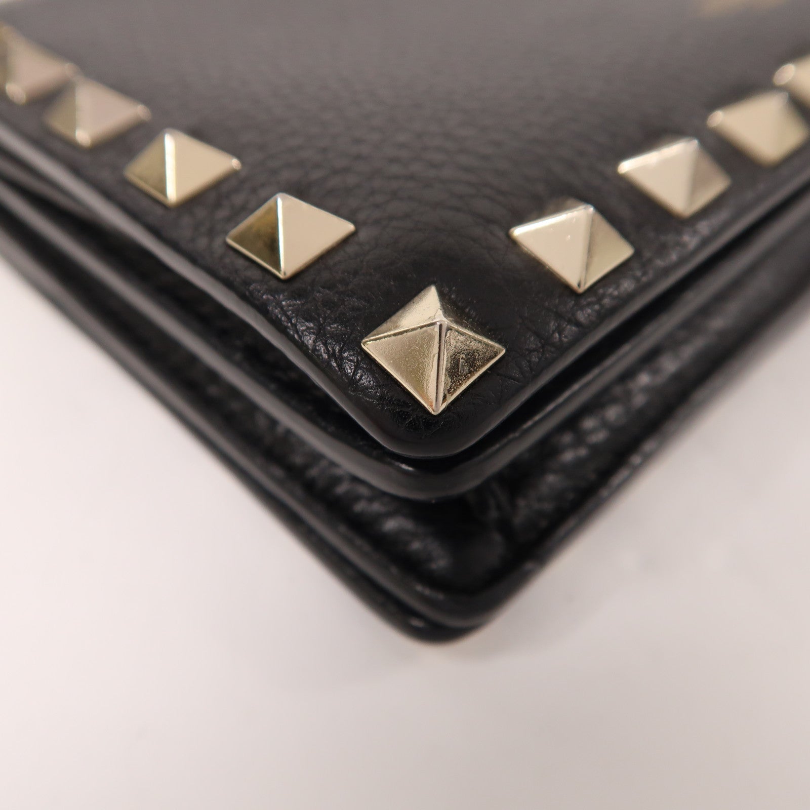 Valentino 牛皮皮革Chain Shoulder金扣鏈帶肩背袋