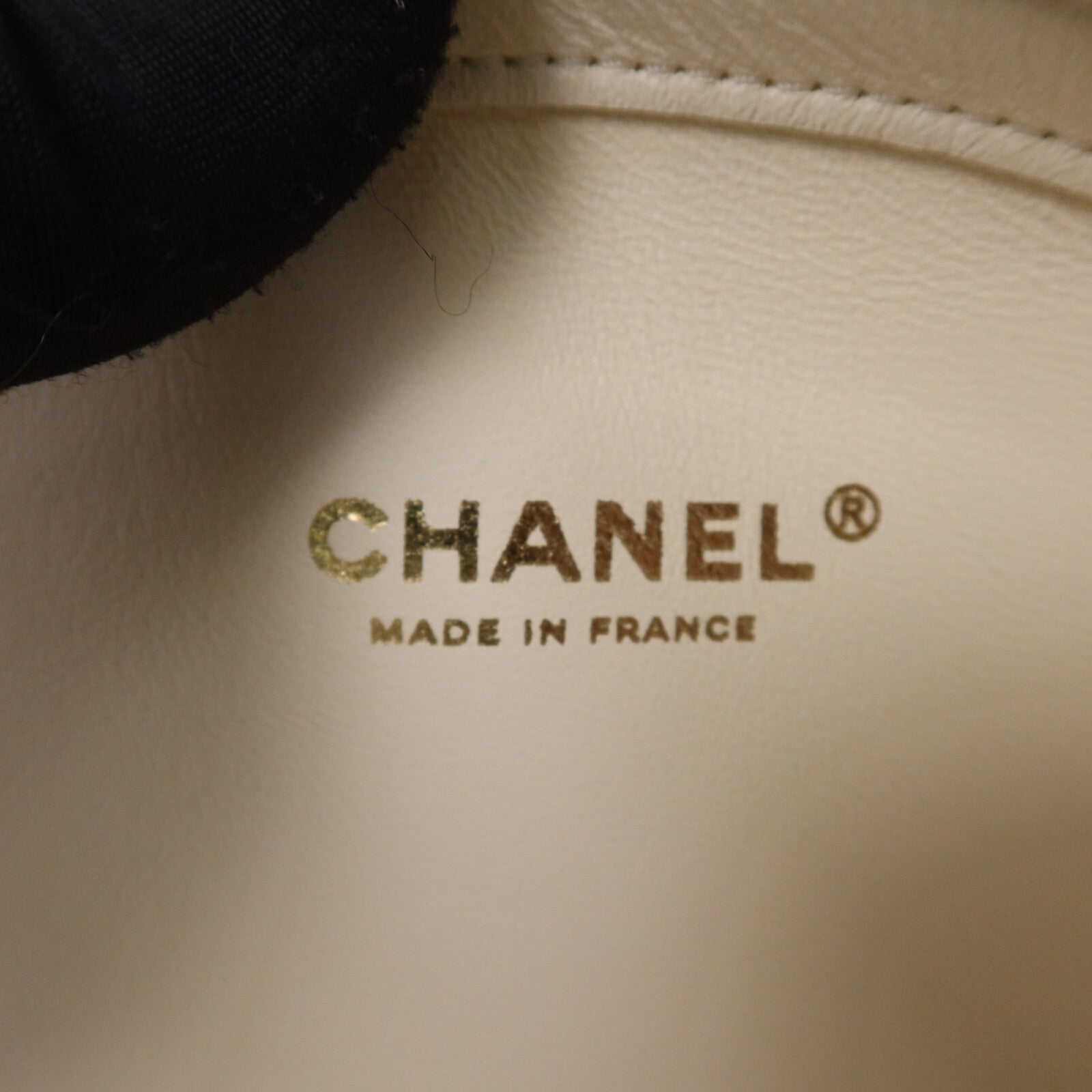 CHANEL 牛皮皮革La Pausa Evening Bag金扣鏈帶肩背袋