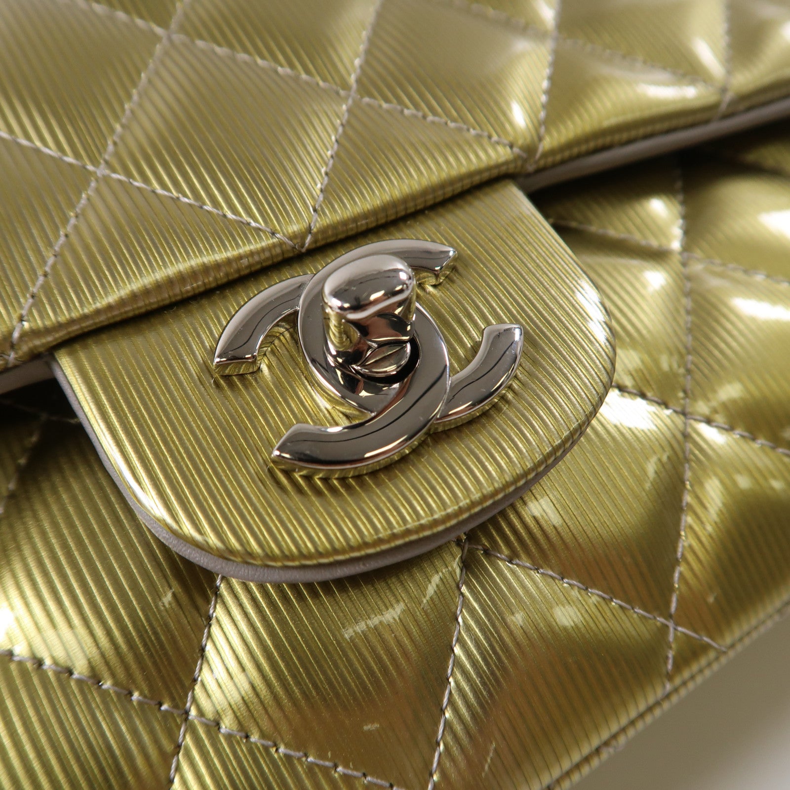 CHANEL 【激減優惠】漆皮皮革Chain Shoulder銀扣鏈帶肩背袋金色