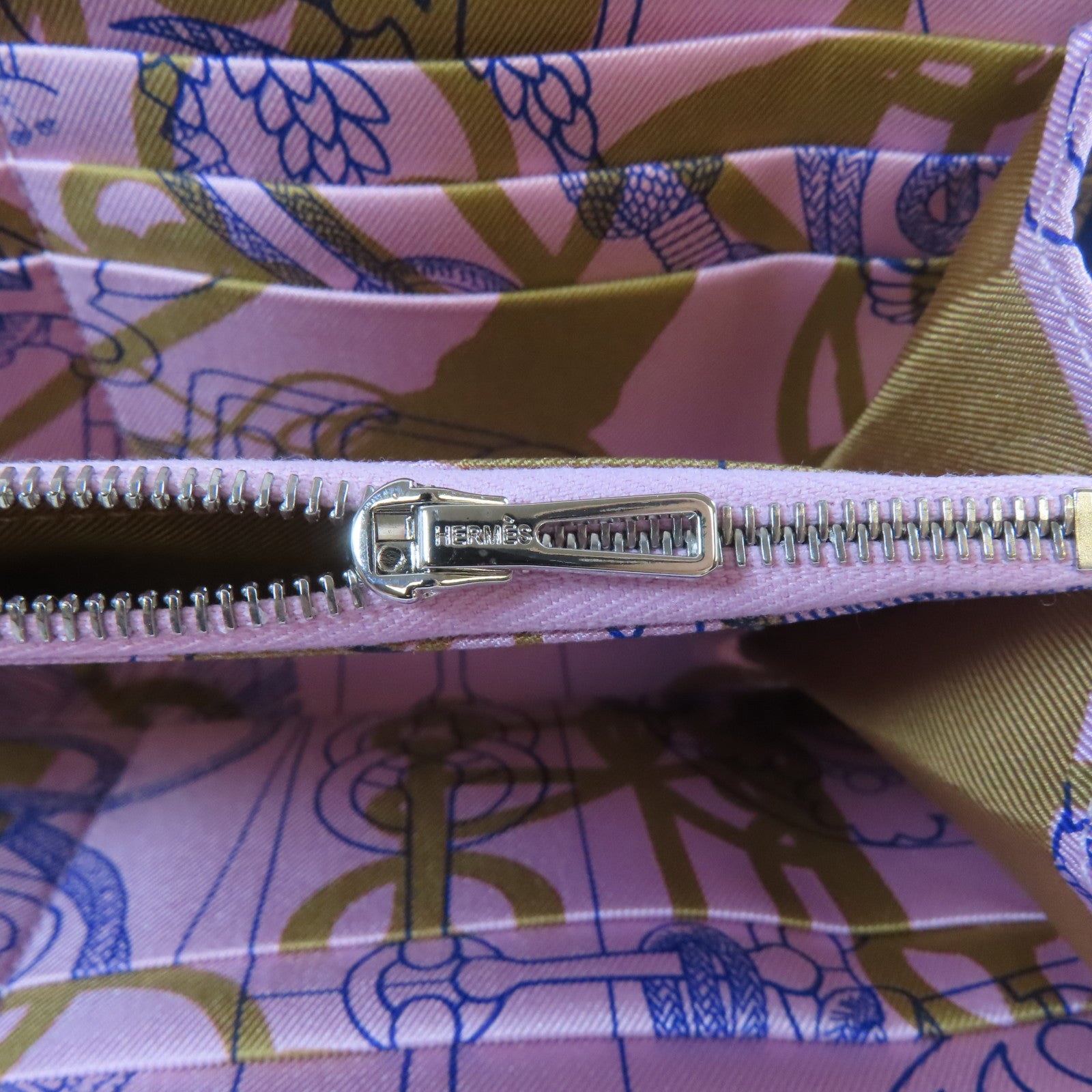HERMES 【激減優惠】Epsom皮革Silk'In Classique Long Wallet銀扣長錢包皇家藍色