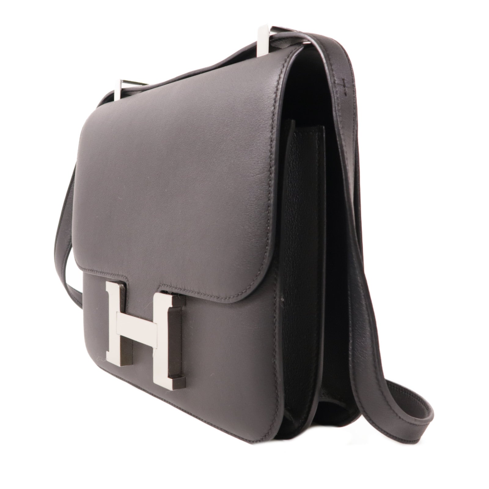 HERMES Swift皮革Constance 24銀扣肩背袋黑色