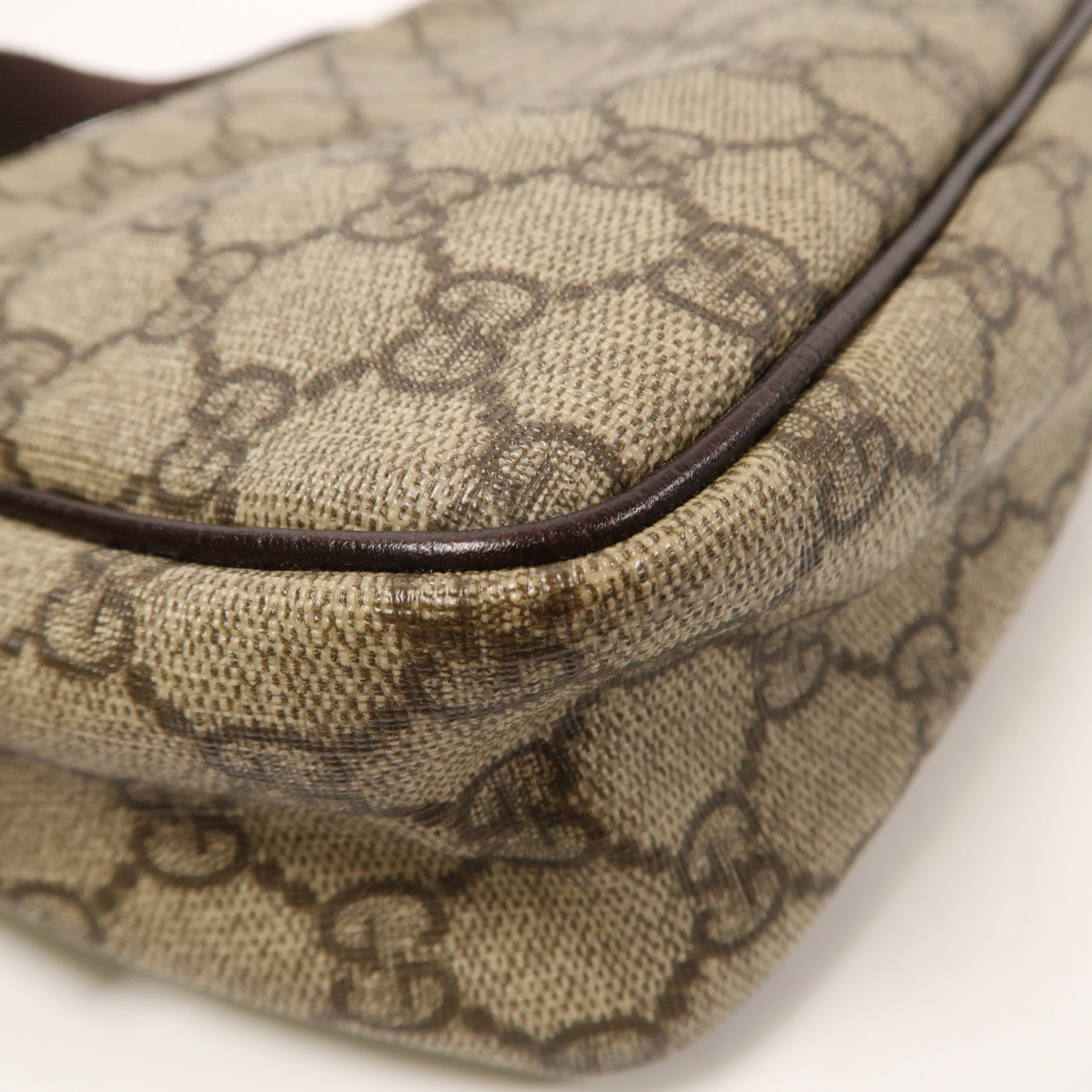 GUCCI 塗層帆布Supreme Crossbody Shoulder Bag銀扣肩背袋啡色