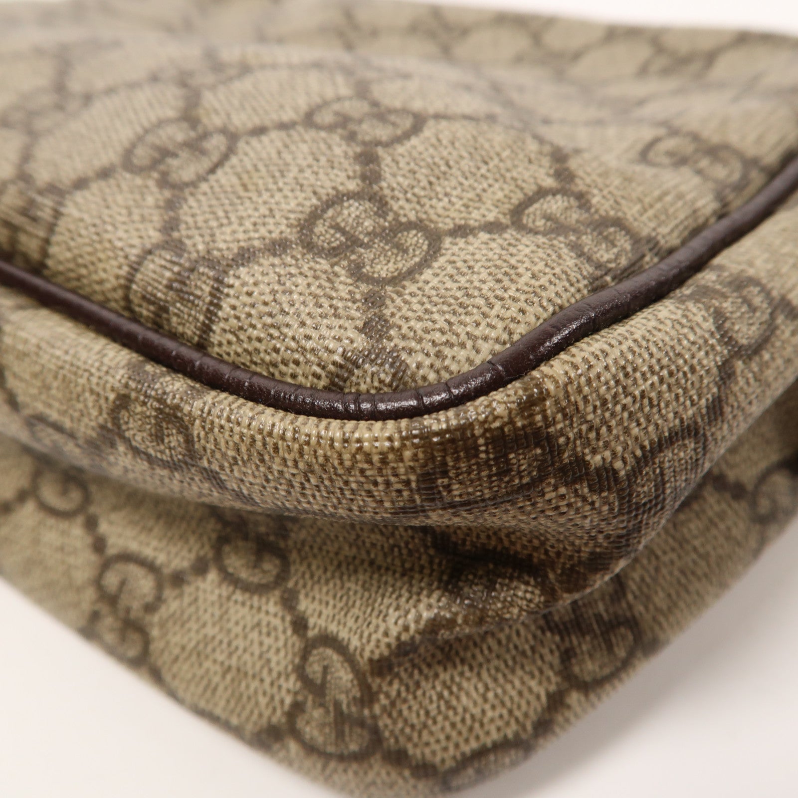 GUCCI 塗層帆布Supreme Crossbody Shoulder Bag銀扣肩背袋啡色