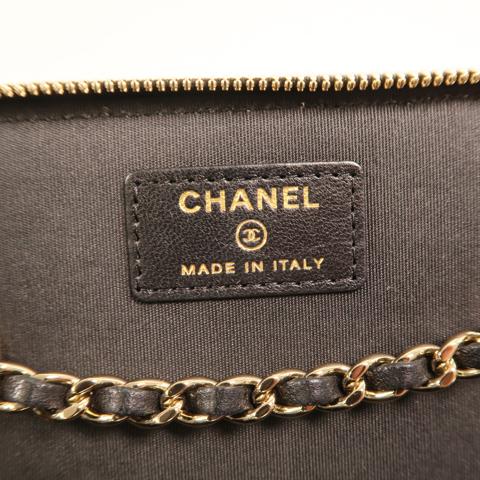 CHANEL Raffia Vanity Case金扣鏈帶肩背袋