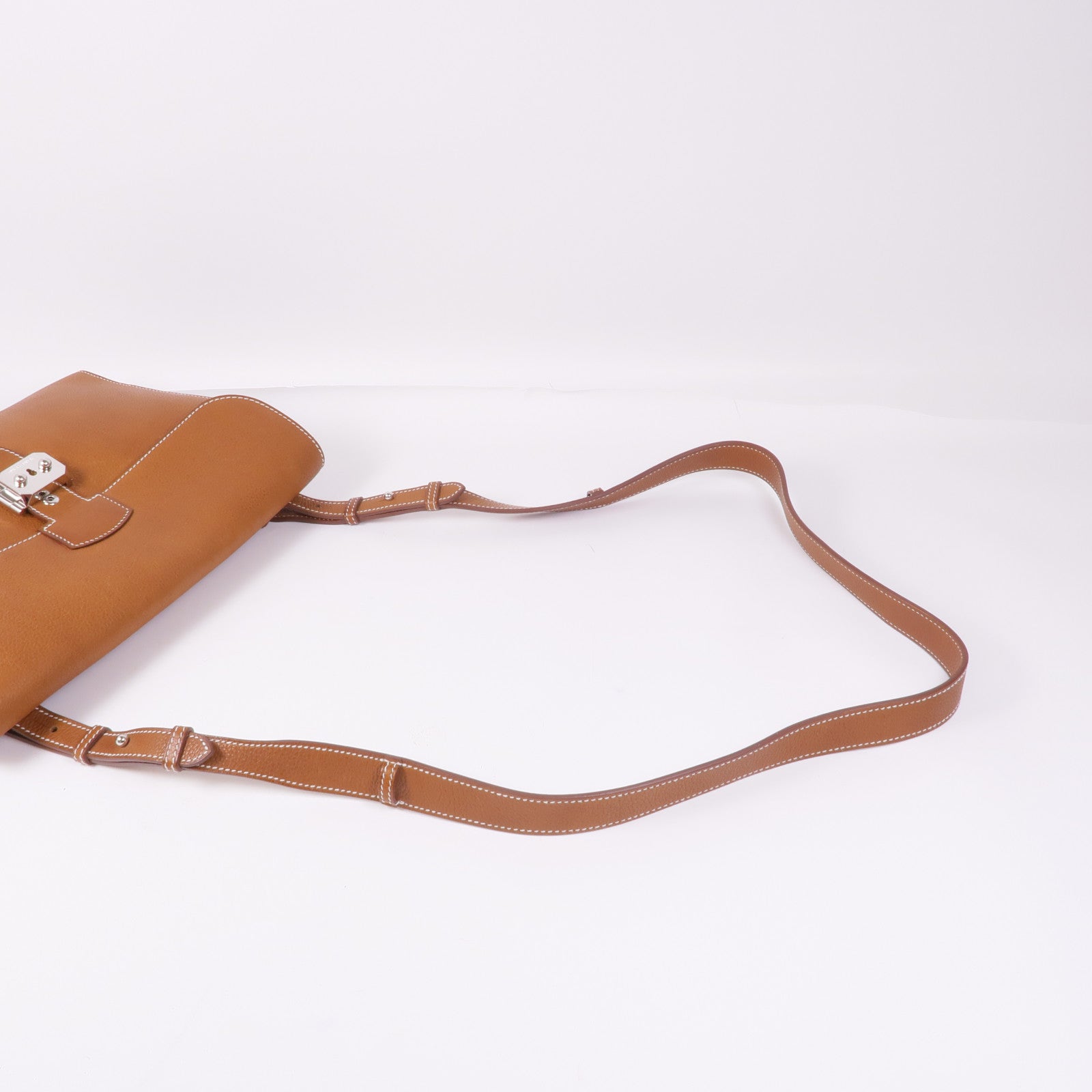 HERMES Saddle皮革Sac a Depeches 29銀扣肩背袋Gold