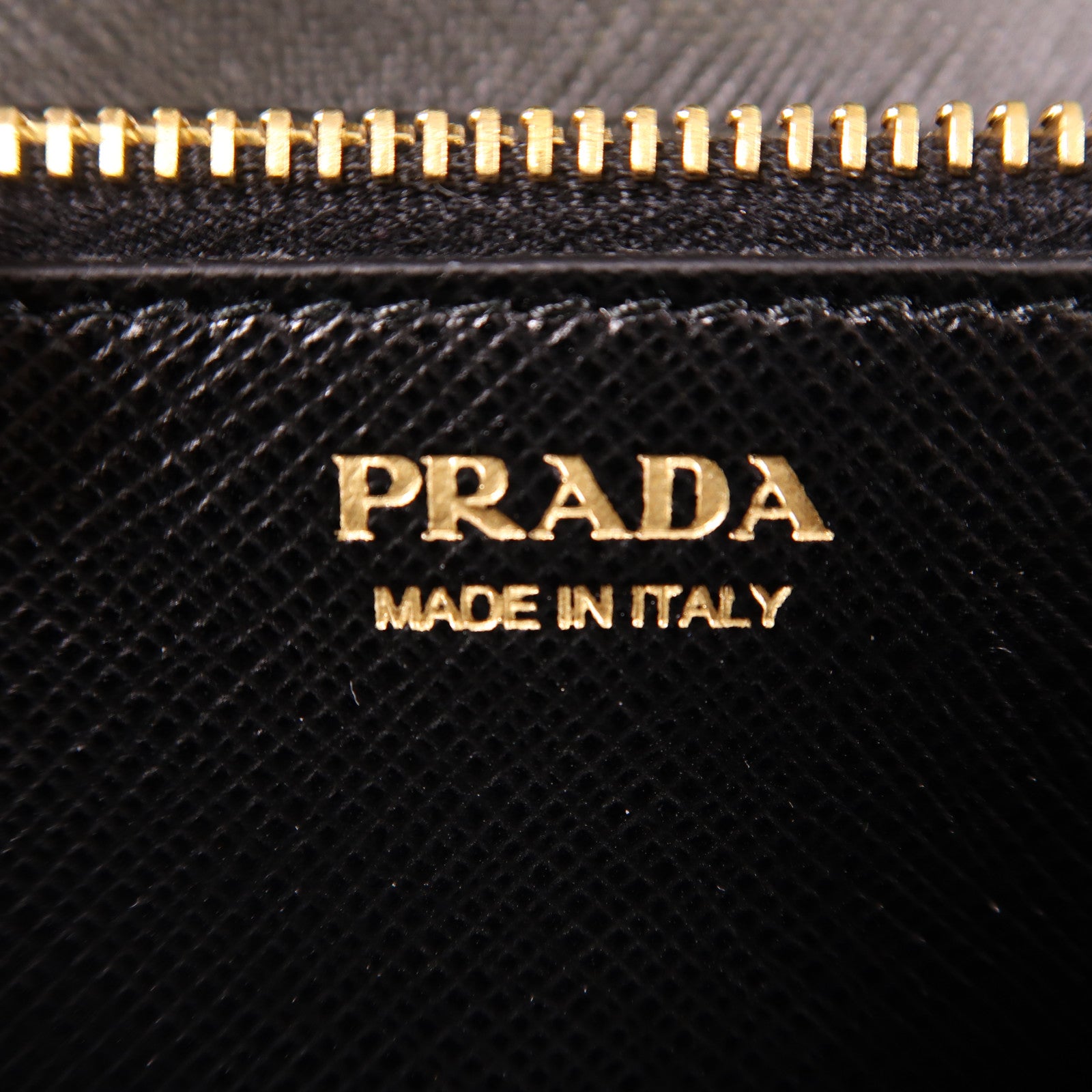 PRADA 牛皮皮革Long Wallet金扣長錢包