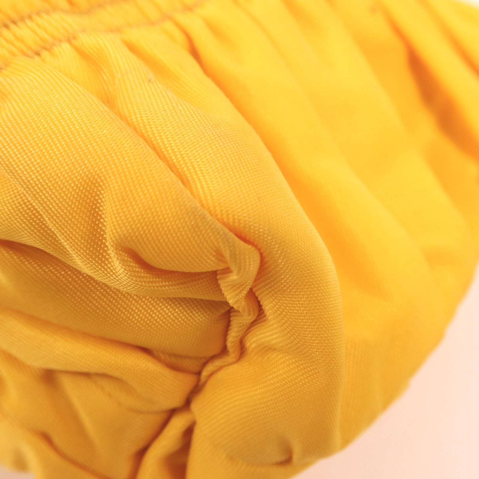 PRADA 尼龍Cosmetics Bag金扣手拿包