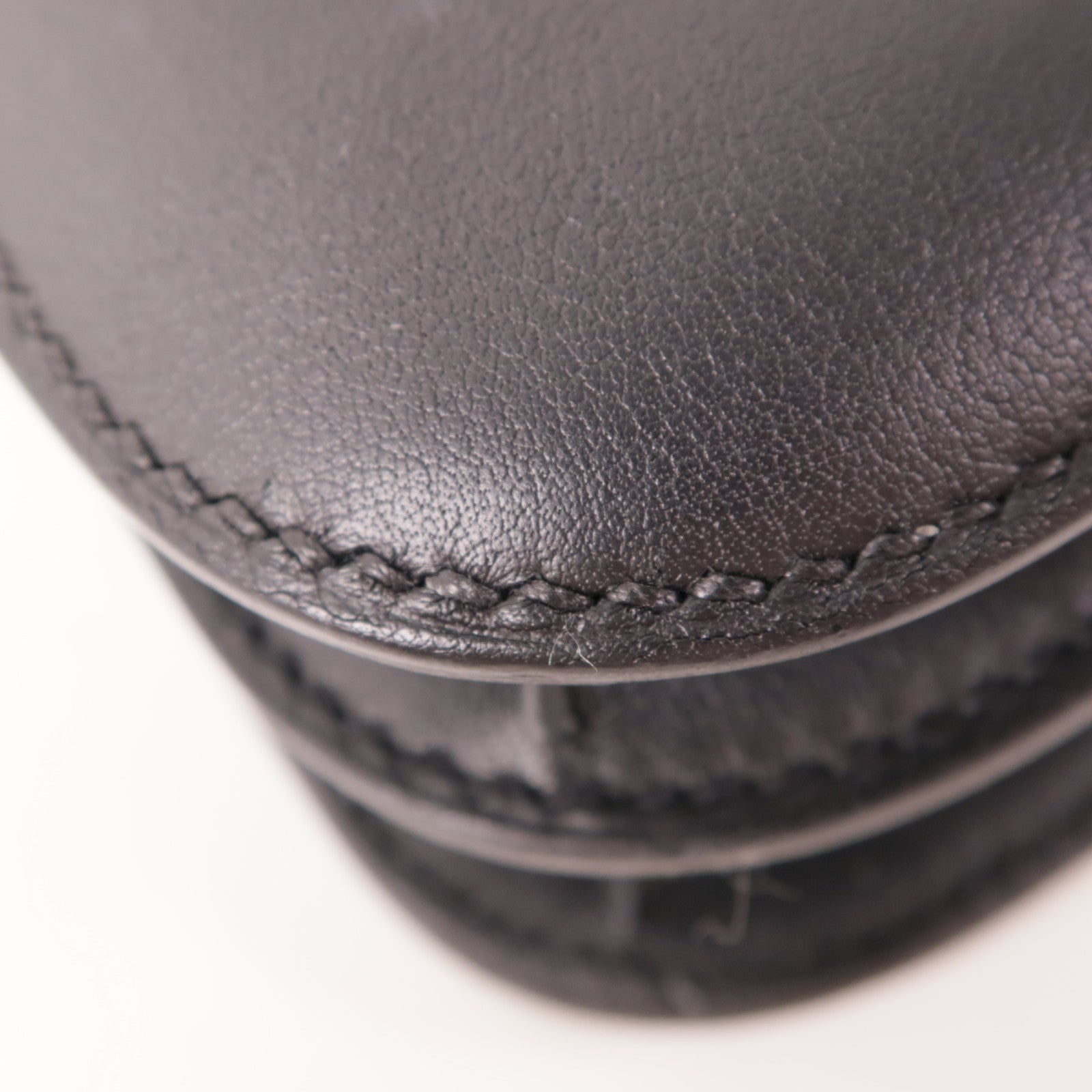 HERMES Swift皮革Constance 24銀扣肩背袋黑色